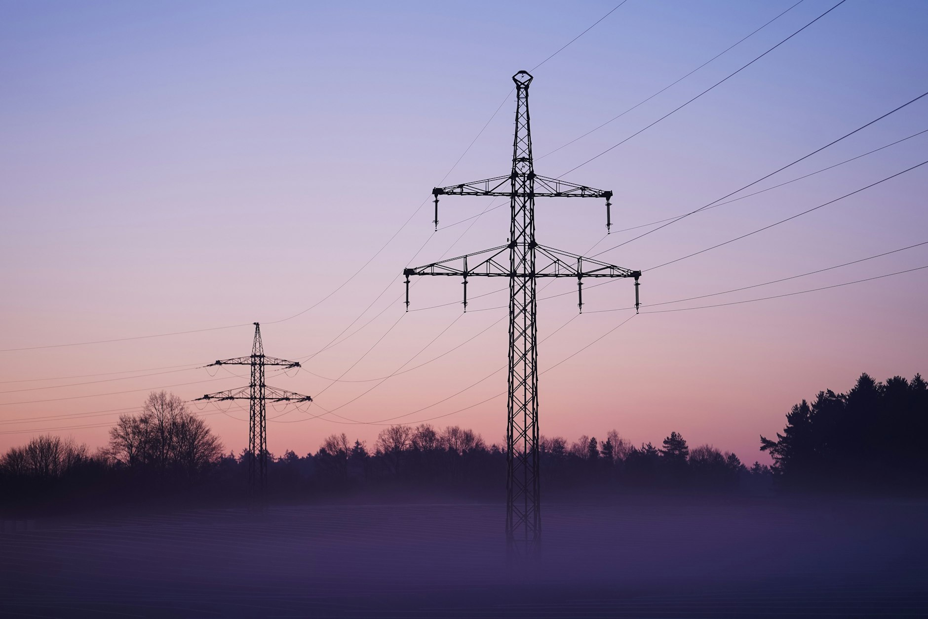 Aufgrund der aktuellen Energiekrise bereiten sich immer mehr Städte und Institutionen auf potentielle Stromausfälle vor.