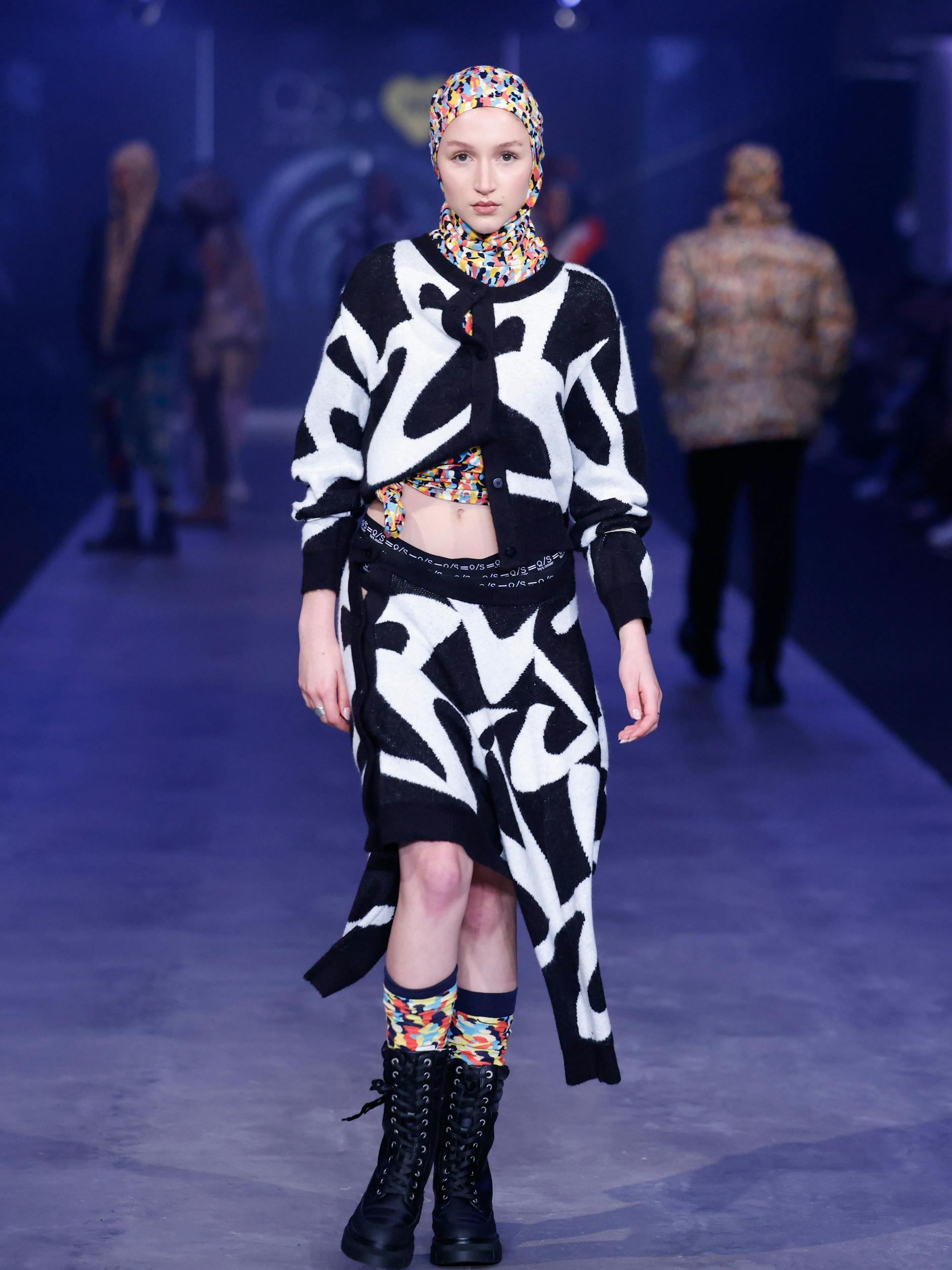 Eine Version mit Kopftuch gab es bei der BVG-Fashionshow ebenfalls zu sehen.