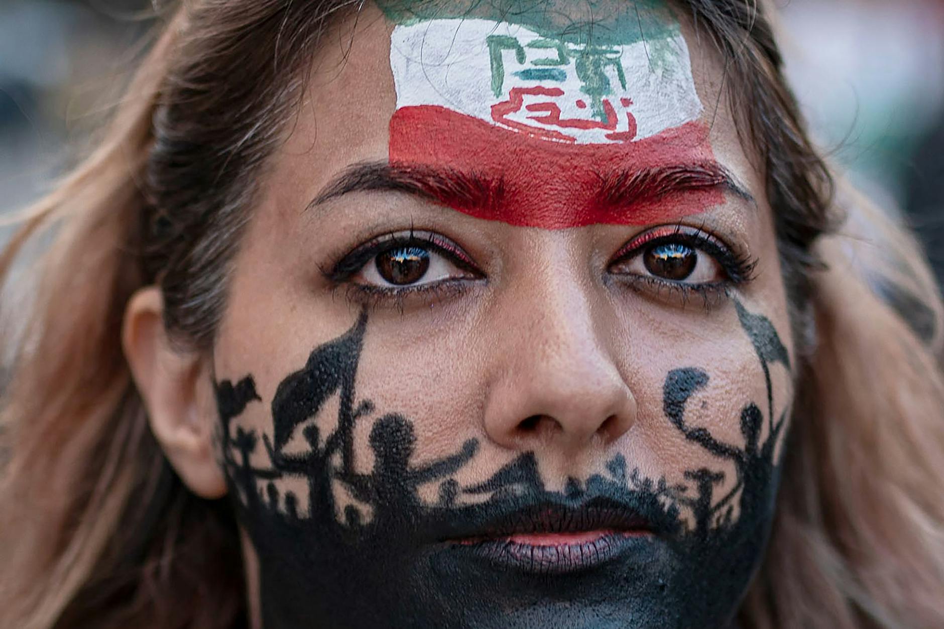 Kampf um den Körper der Frau: Weltweit demonstrieren Menschen für die Rechte der Frauen im Iran.