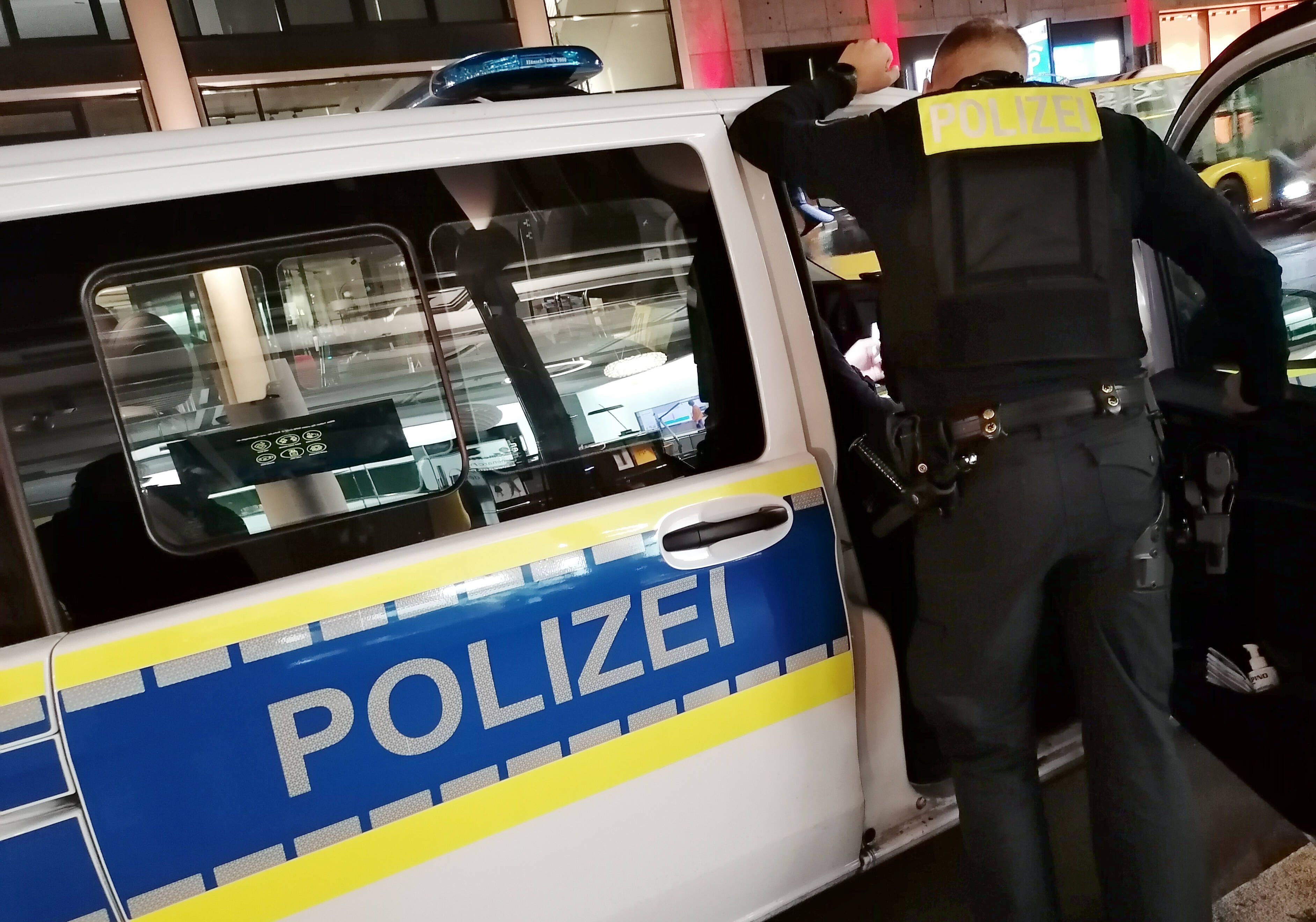 Schon wieder Eklat: Berliner Polizist soll in Chatgruppe gehetzt haben