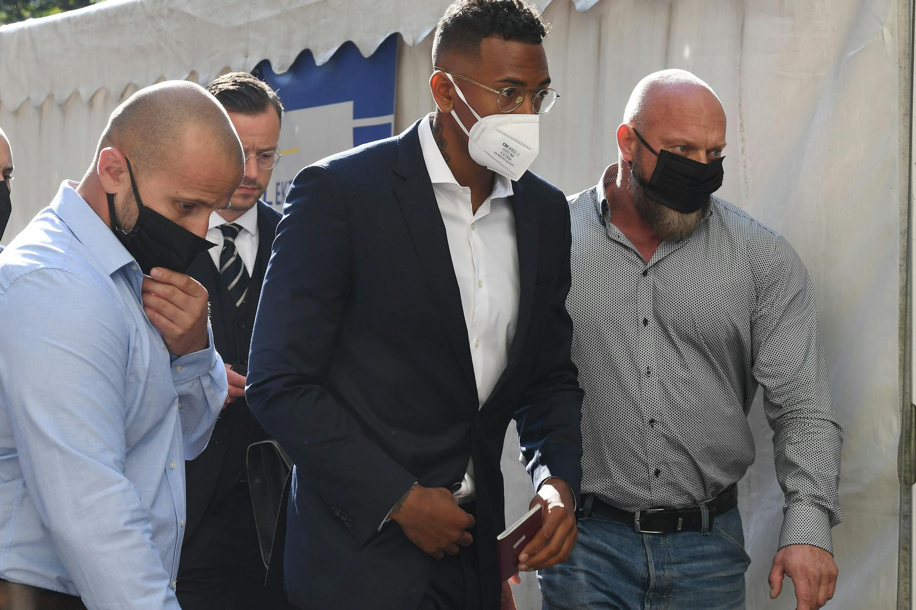 Der ehemalige Fußballnationalspieler Jérôme Boateng beim ersten Prozess vor dem Münchener Amtsgericht