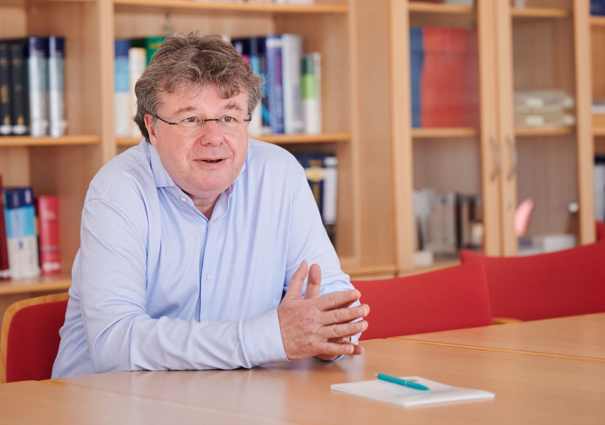 PRODUKTION - Volker Köllner forscht zu Post Covid.  