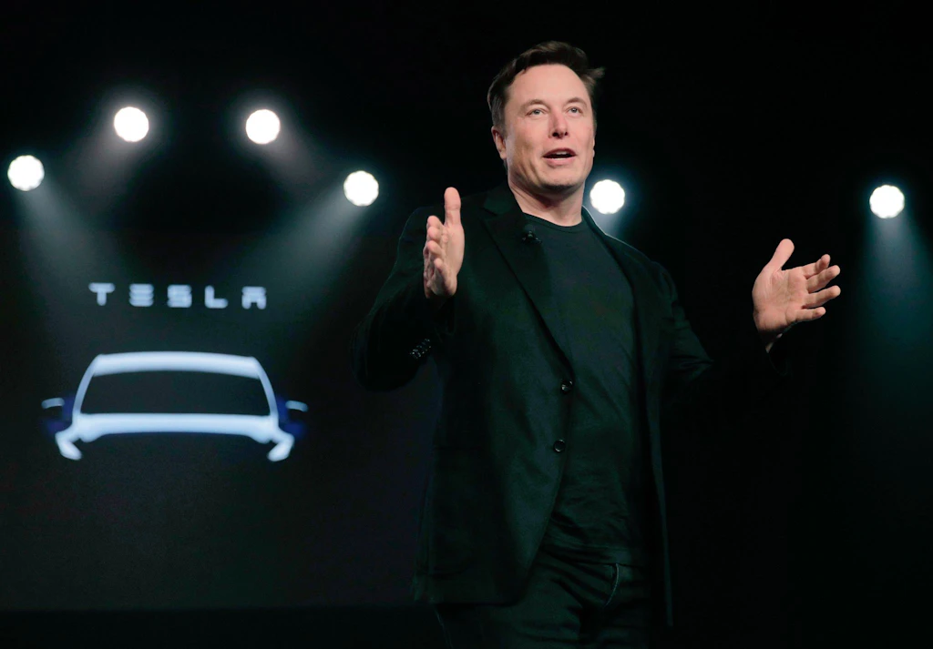 Tesla-Umsatz unter Erwartungen – Musk spricht trotzdem von „epischem Jahresende“