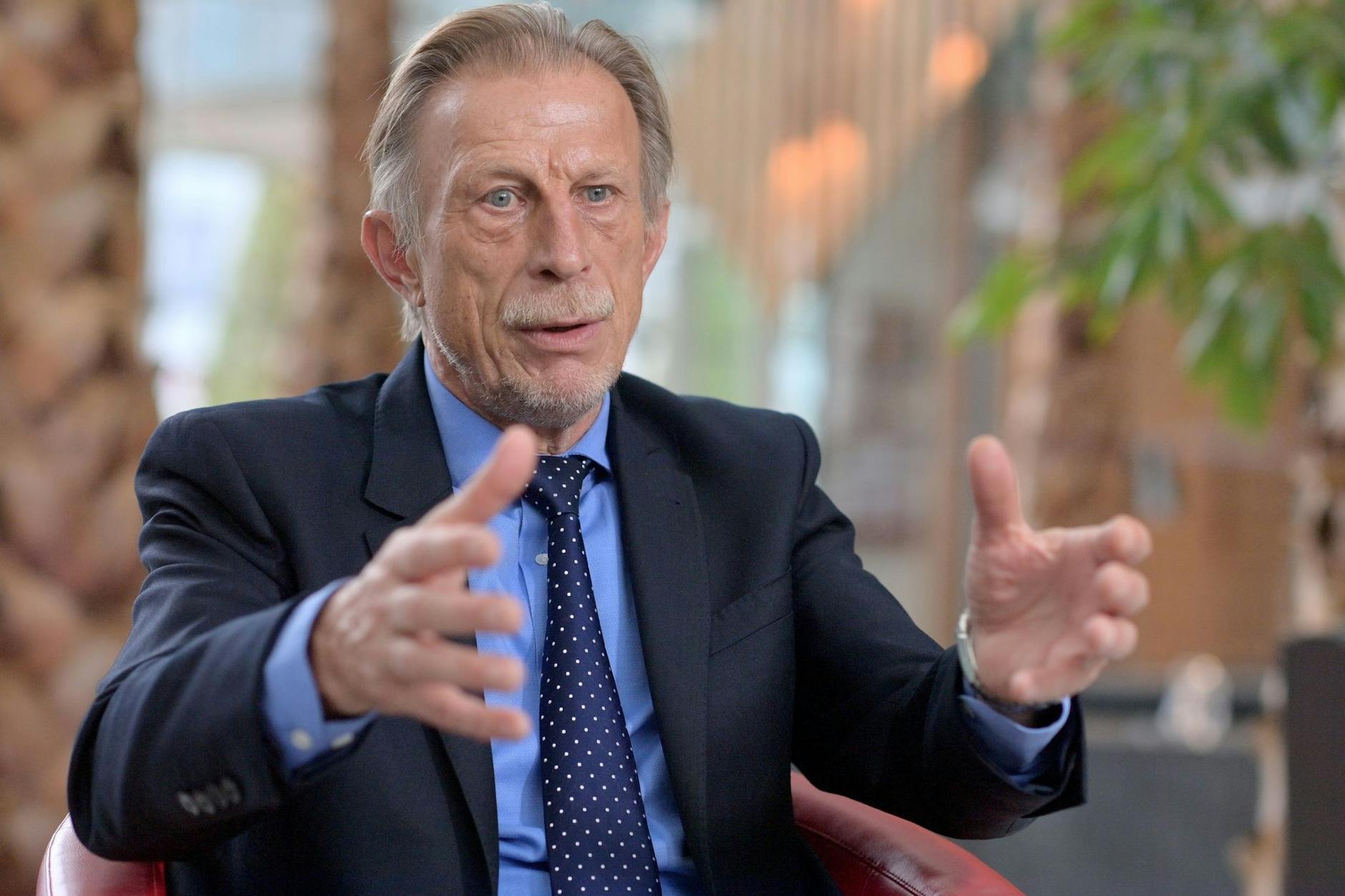 Christoph Daum ist an Krebs erkrankt. Laut einem Bericht liegt er auf der Intensivstation.