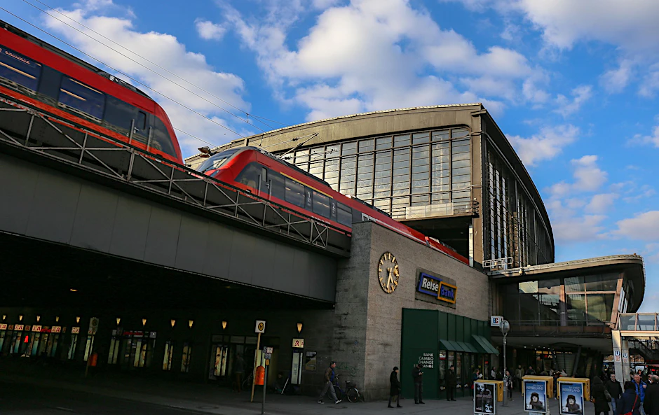 Der Bahnhof Zoo in Berlin