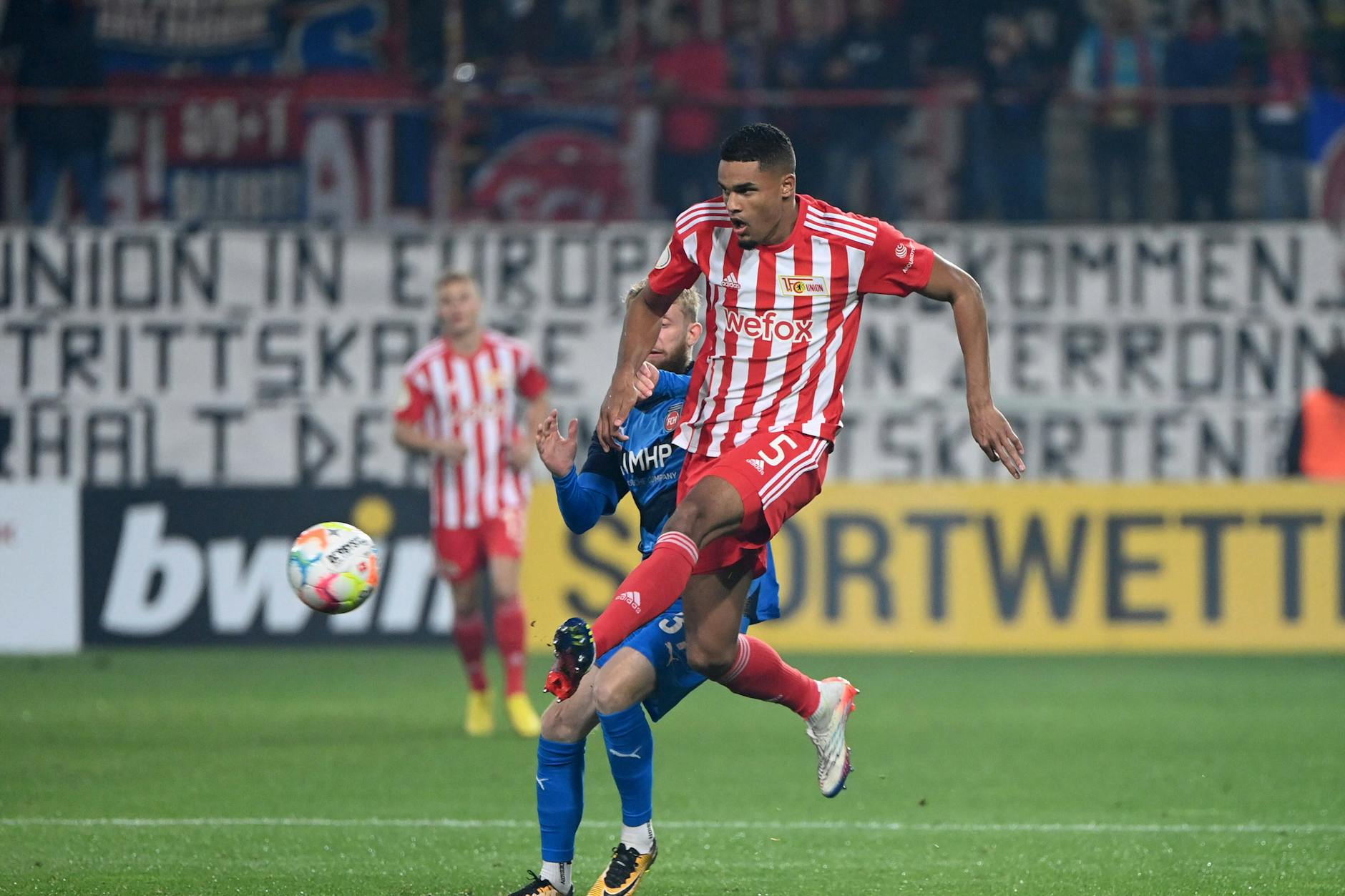 Danilho Doekhi ist beim 1. FC Union noch auf dem Weg zu einer festen Größe in der Mannschaft.