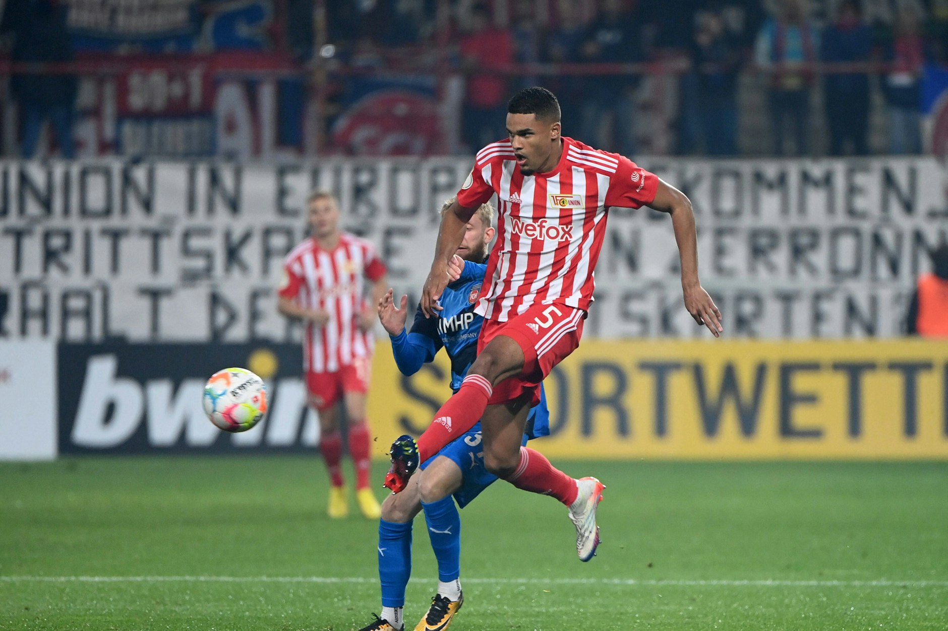 Danilho Doekhi ist beim 1. FC Union noch auf dem Weg zu einer festen Größe in der Mannschaft.
