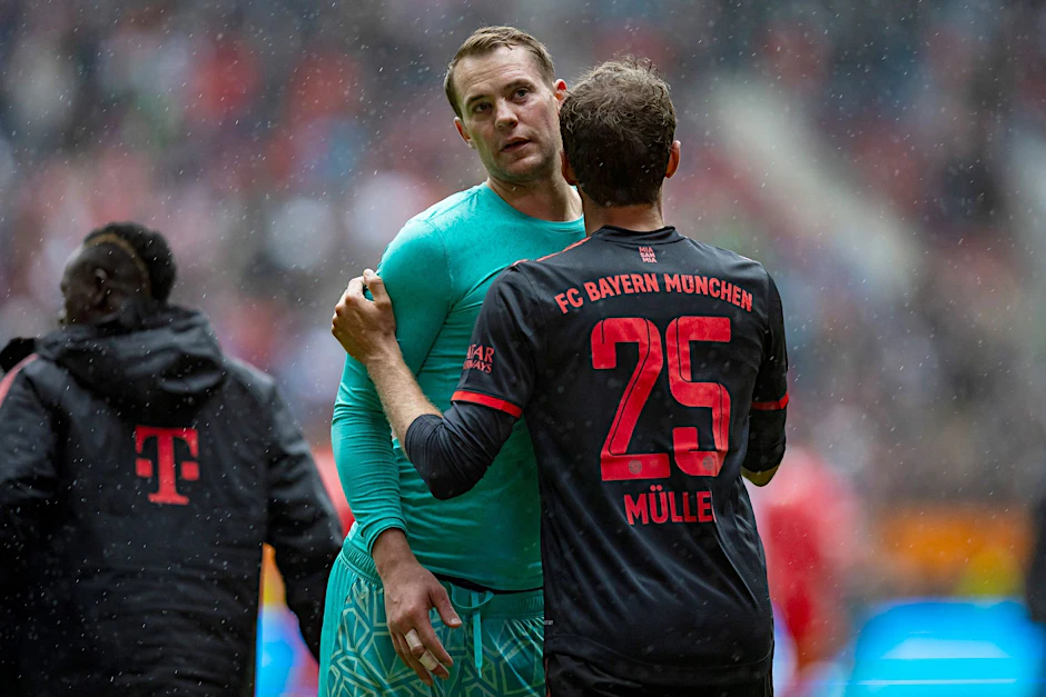 ARCHIV - Bayern-Torwart Manuel Neuer und Thomas Müller fehlen gegen Hoffenheim.  