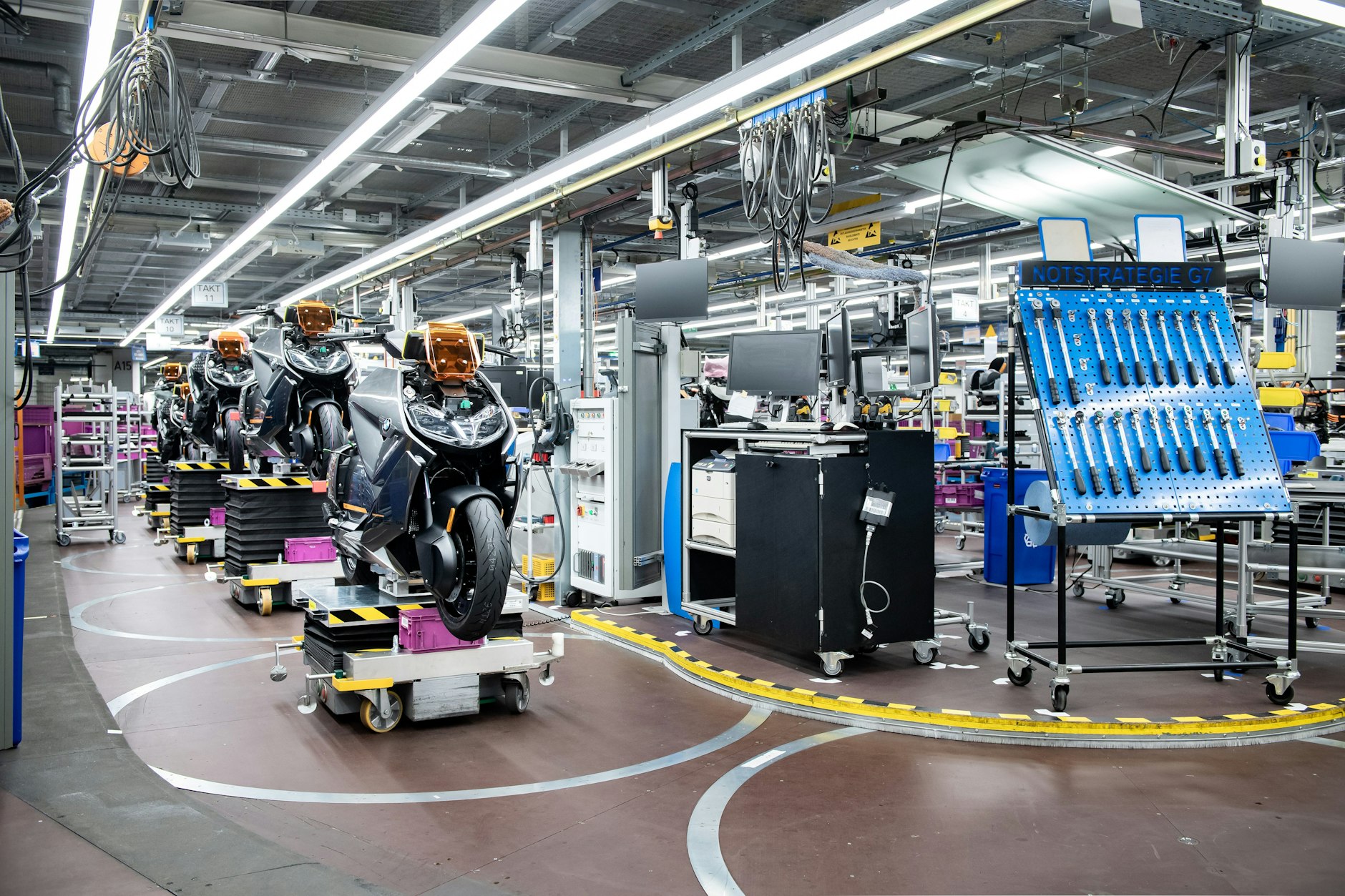 Motorrad-Produktion im Berliner BMW-Werk