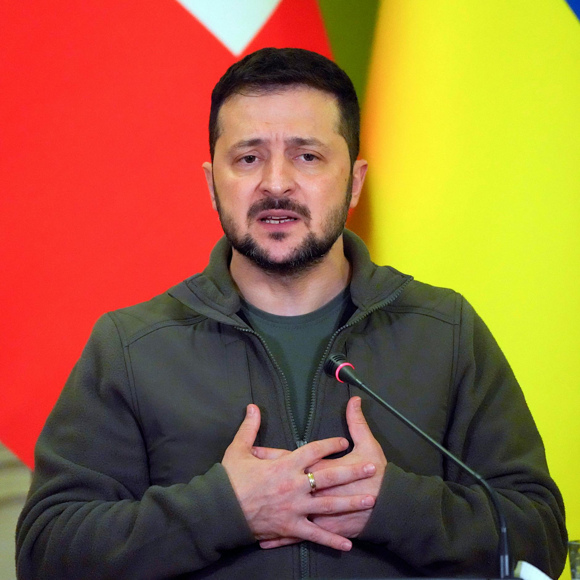 Selenskjy: Russland bereitet etwas „Schmutziges“ vor