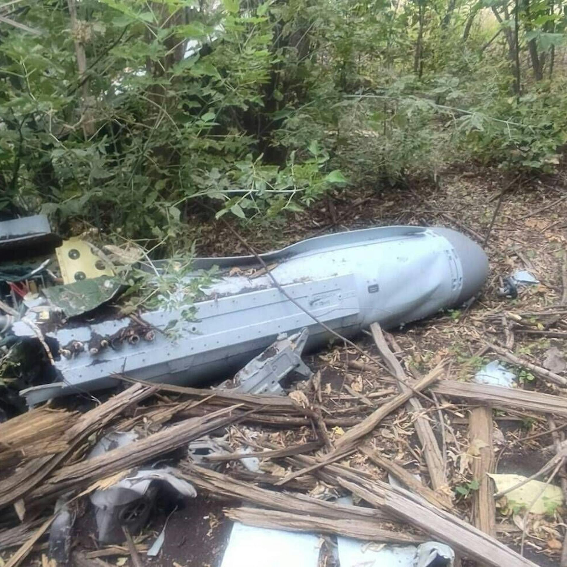 Wie unsicher sind die Russen-Kampfjets? Schon wieder Suchoi-Kampfflieger bei Trainingsflug in Wohngebäude gestürzt