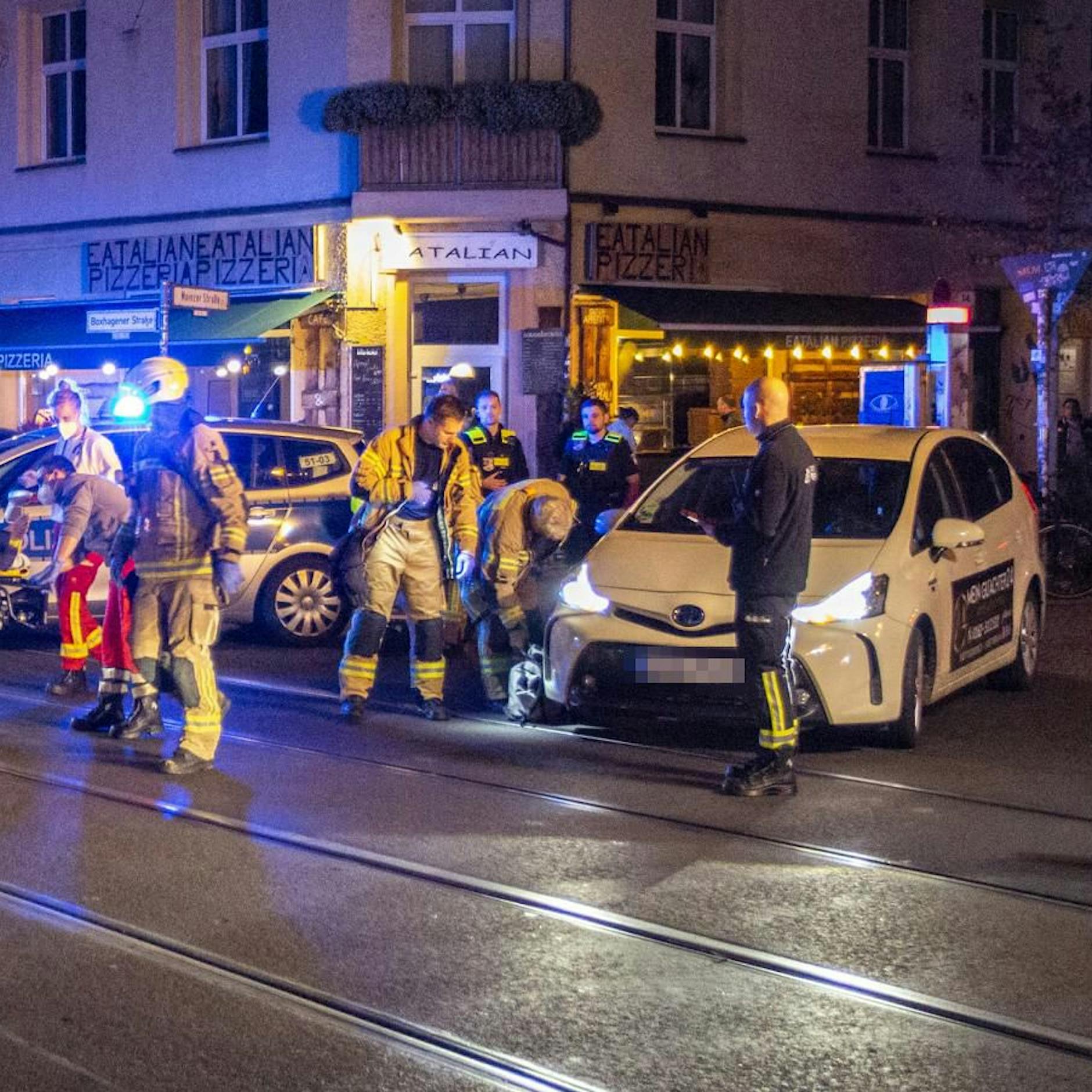 Verletzter Radfahrer in Friedrichshain: Nach 25 Minuten kam der Rettungswagen – aus Lichtenrade ...