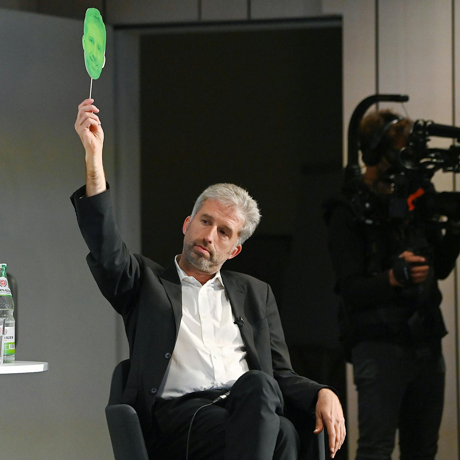 Trotz Ärger mit Grünen: Boris Palmer bleibt Oberbürgermeister von Tübingen