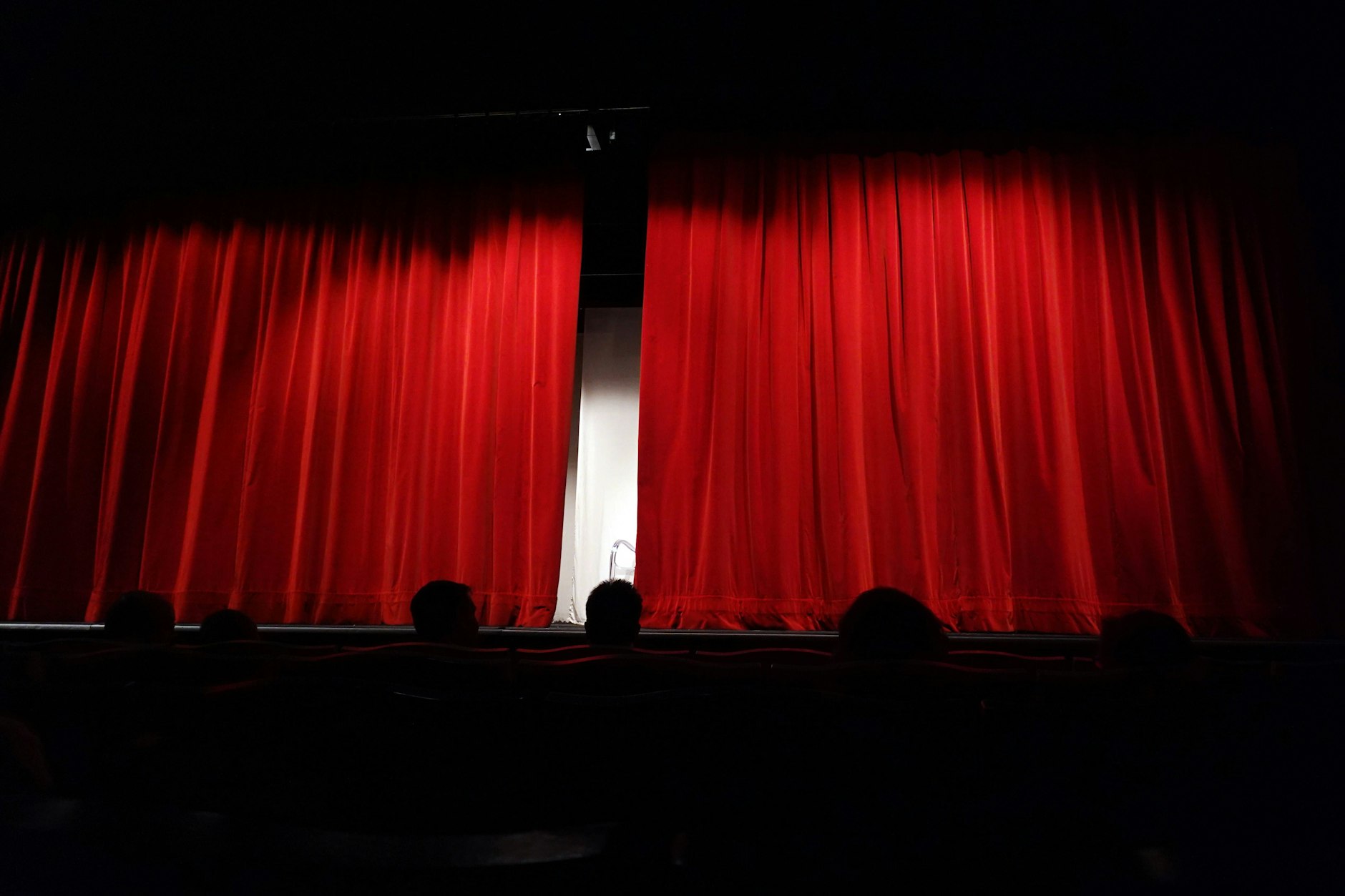 Der Mitarbeiter hatte den Besucher nur auf das Fotoverbot hingewiesen, doch der rastete aus.