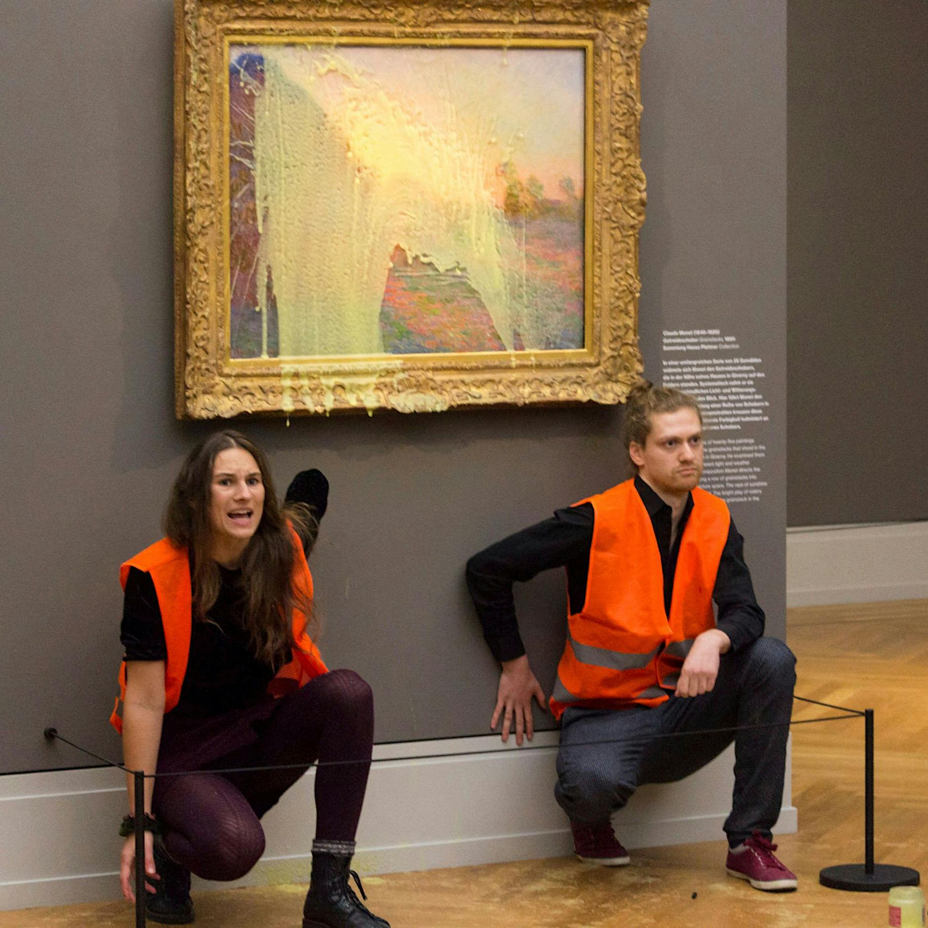 Kunstattacke im Potsdamer Museum Barberini: Kartoffelbrei als stinkende Waffe