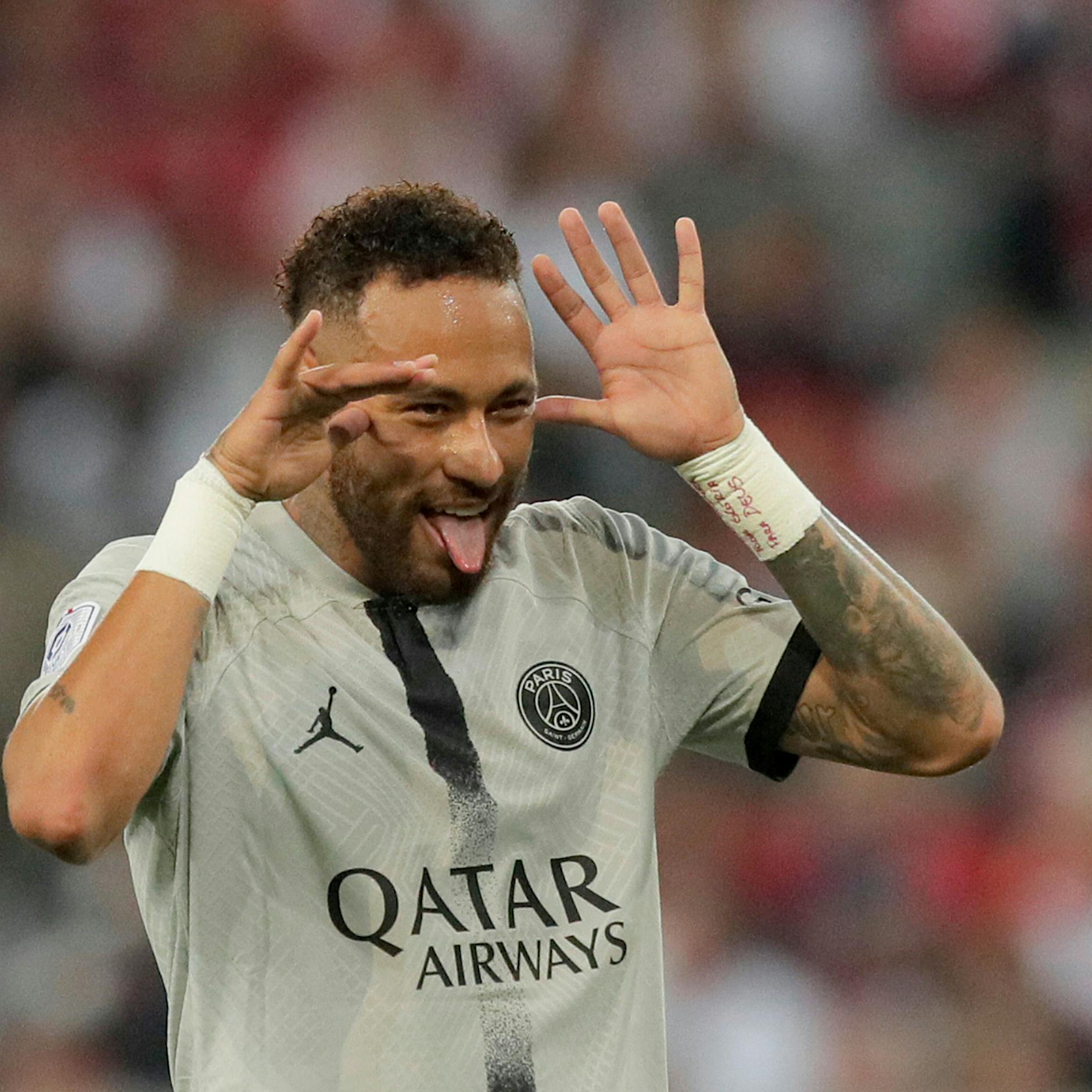 Er verkörpert die Spaltung in Brasilien: Warum Neymar Jair Bolsonaro unterstützt