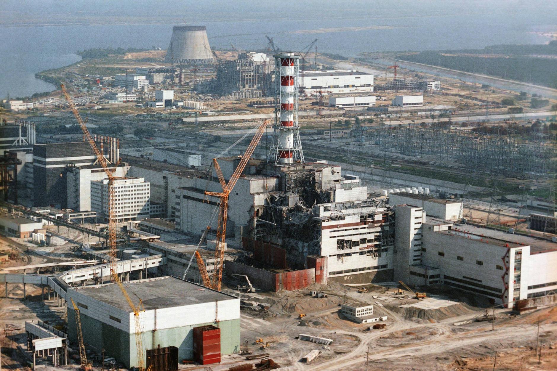 Das Atomkraftwerk Tschernobyl nach der Katastrophe.