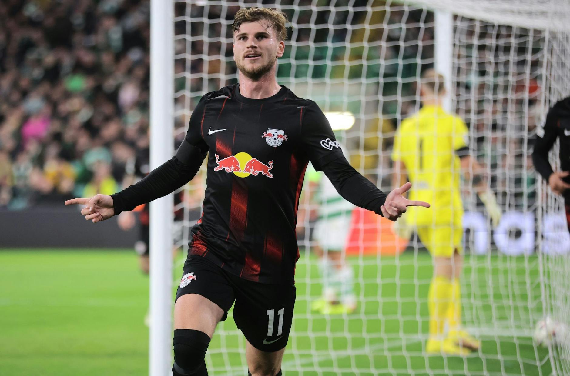 Leipzigs Timo Werner jubelt nach seinem Treffer zum 0:1.