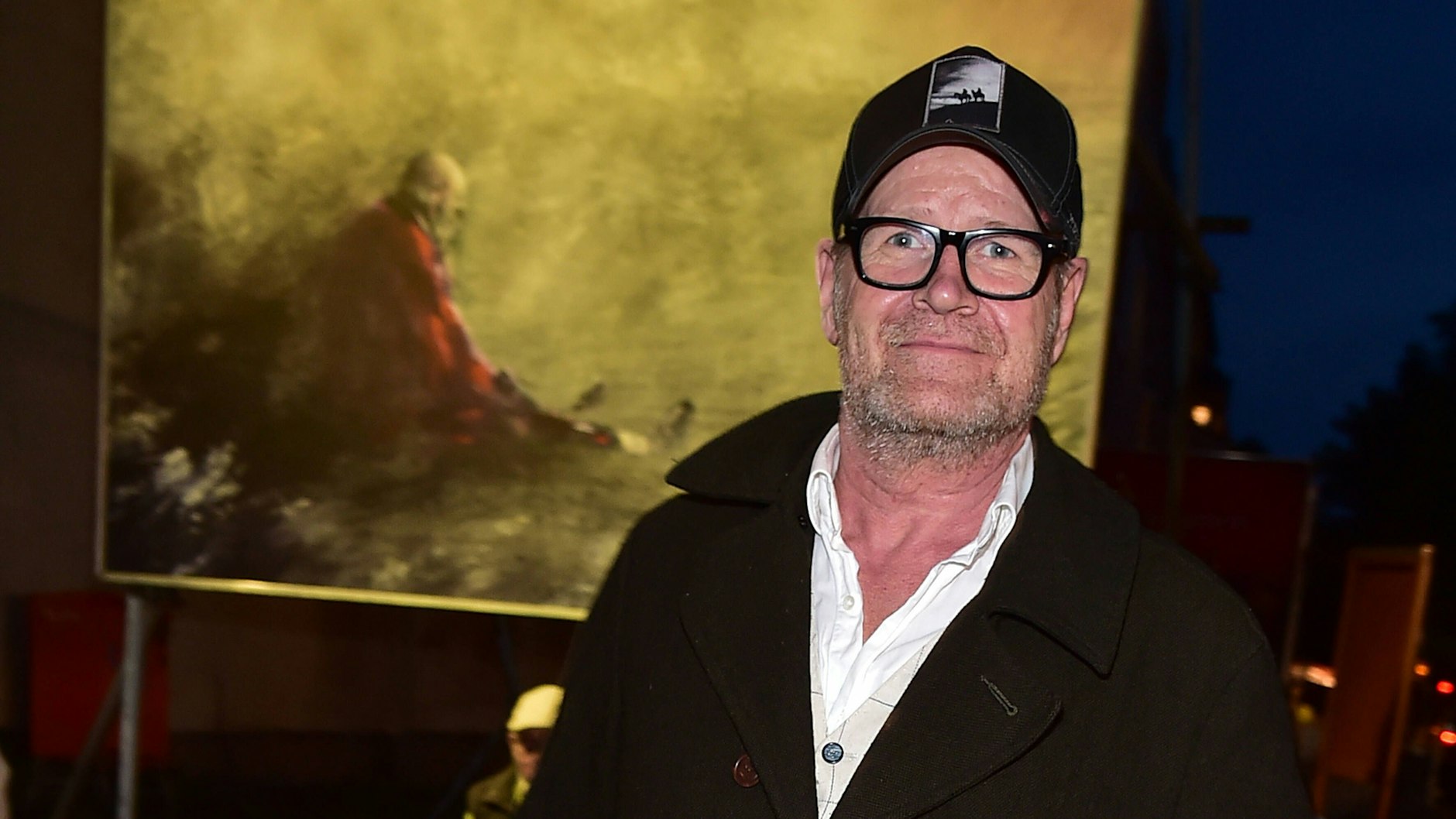 Renaissance-Theater-Intendant Guntbert Warns.