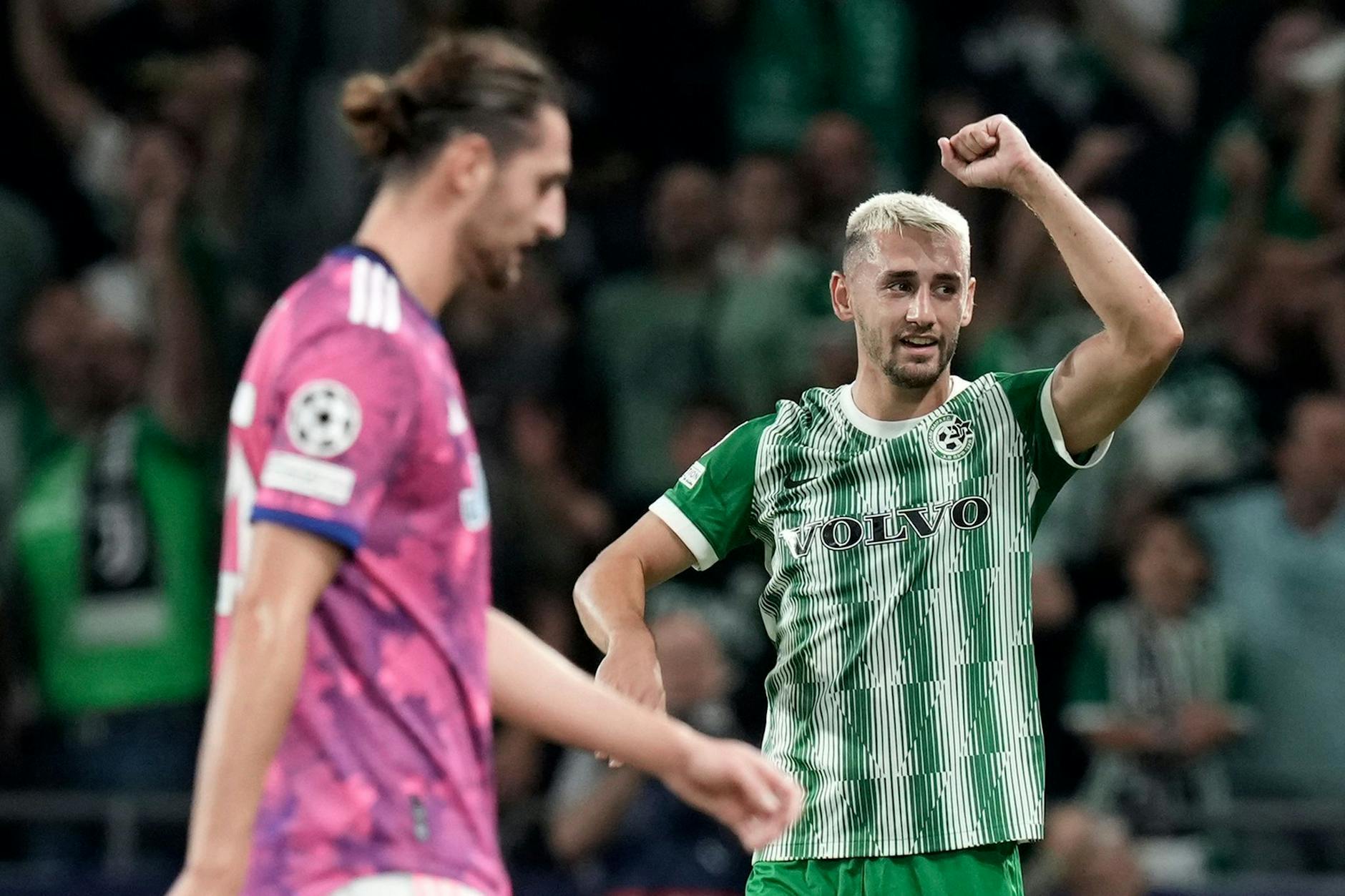 Omer Atzili (r) traf beim überraschenden Sieg von Maccabi Haifa gegen Juventus Turin doppelt.