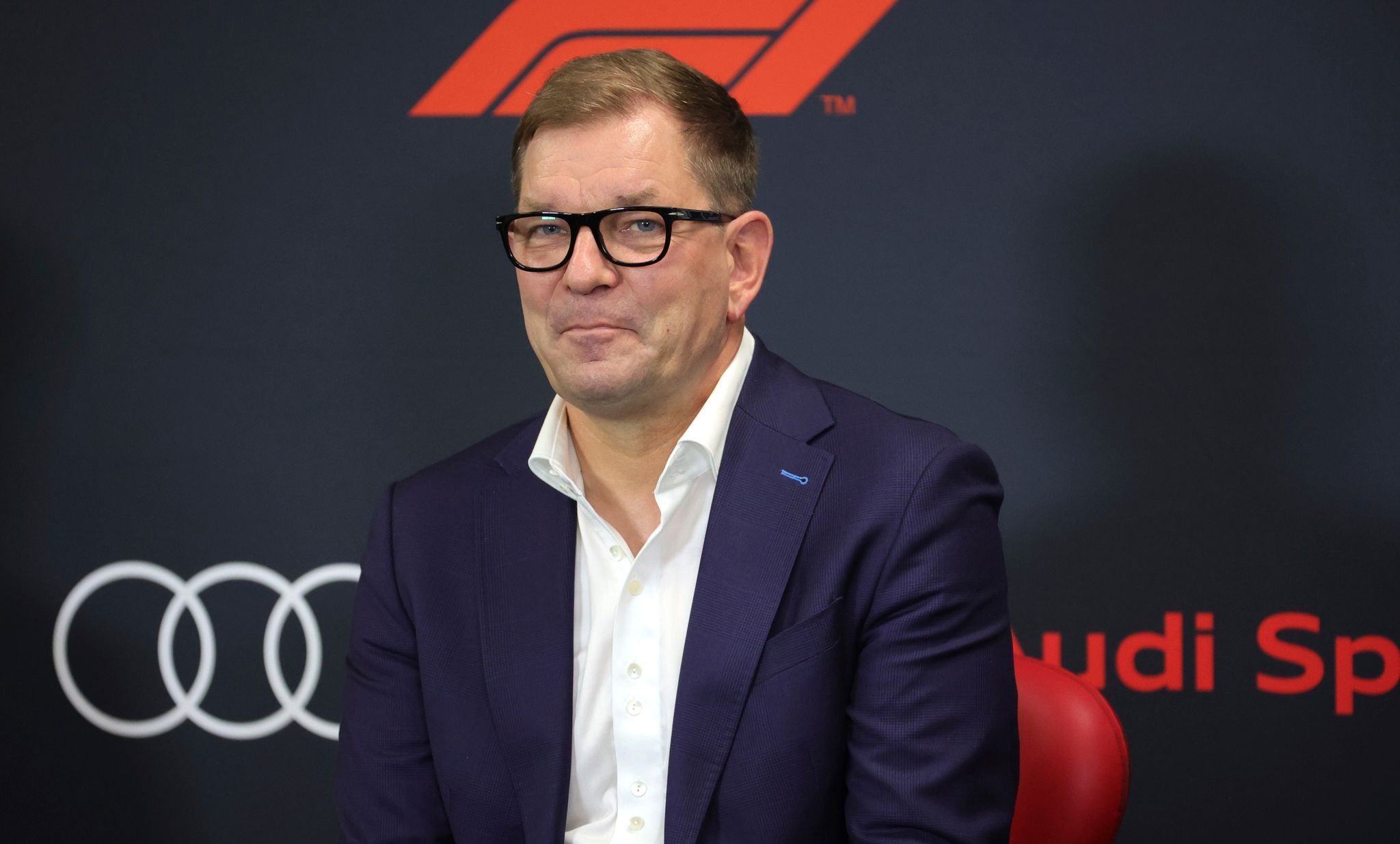 Was sagen wohl die Autokäufer dazu? Audi-Chef fordert autofreie Tage und Tempolimit!