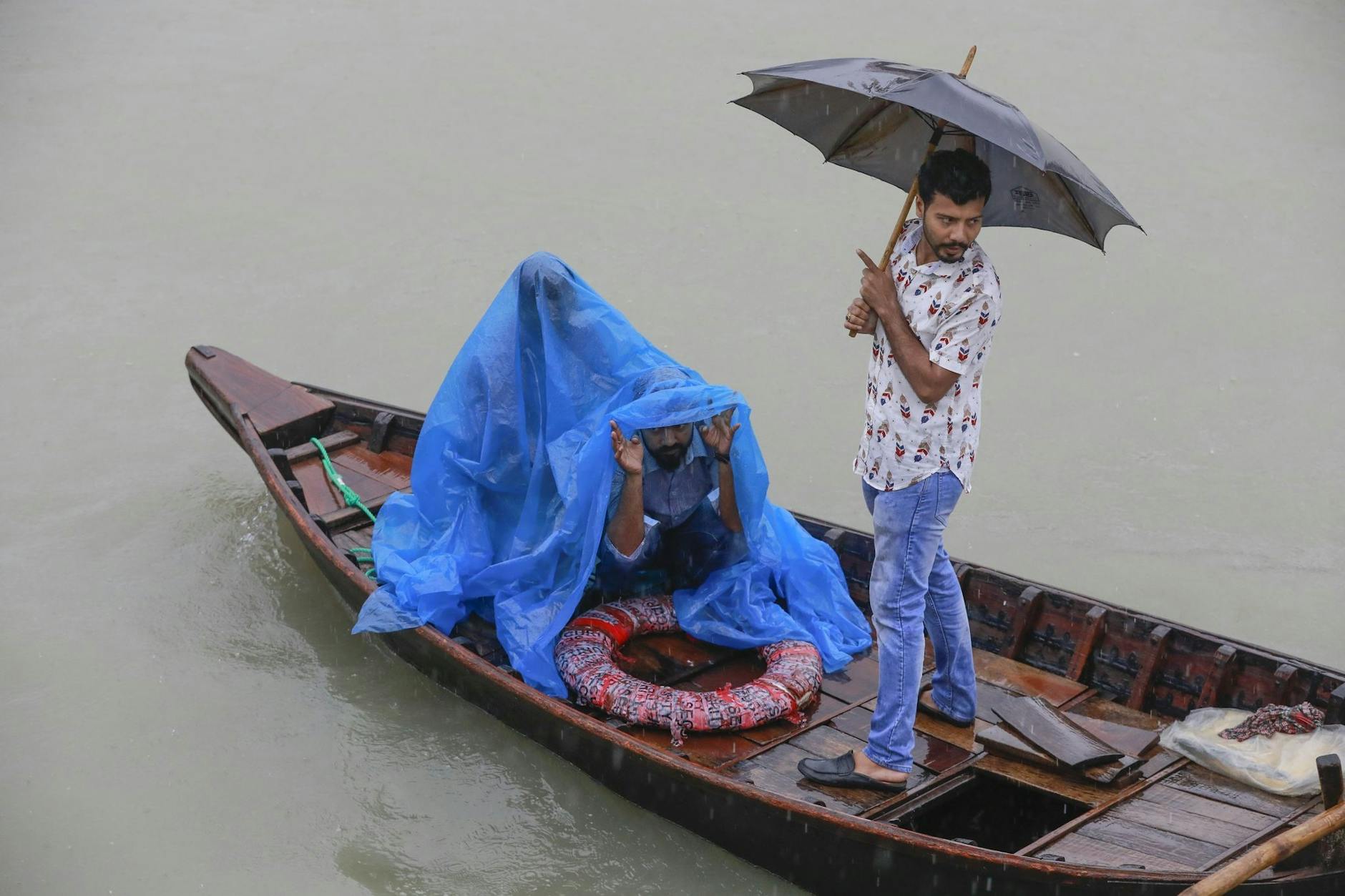 Tropensturm Sitrang bringt starken Regen nach Bangladesch. Hunderttausende Küstenbewohner sollten in Sicherheit gebracht werden. dpa