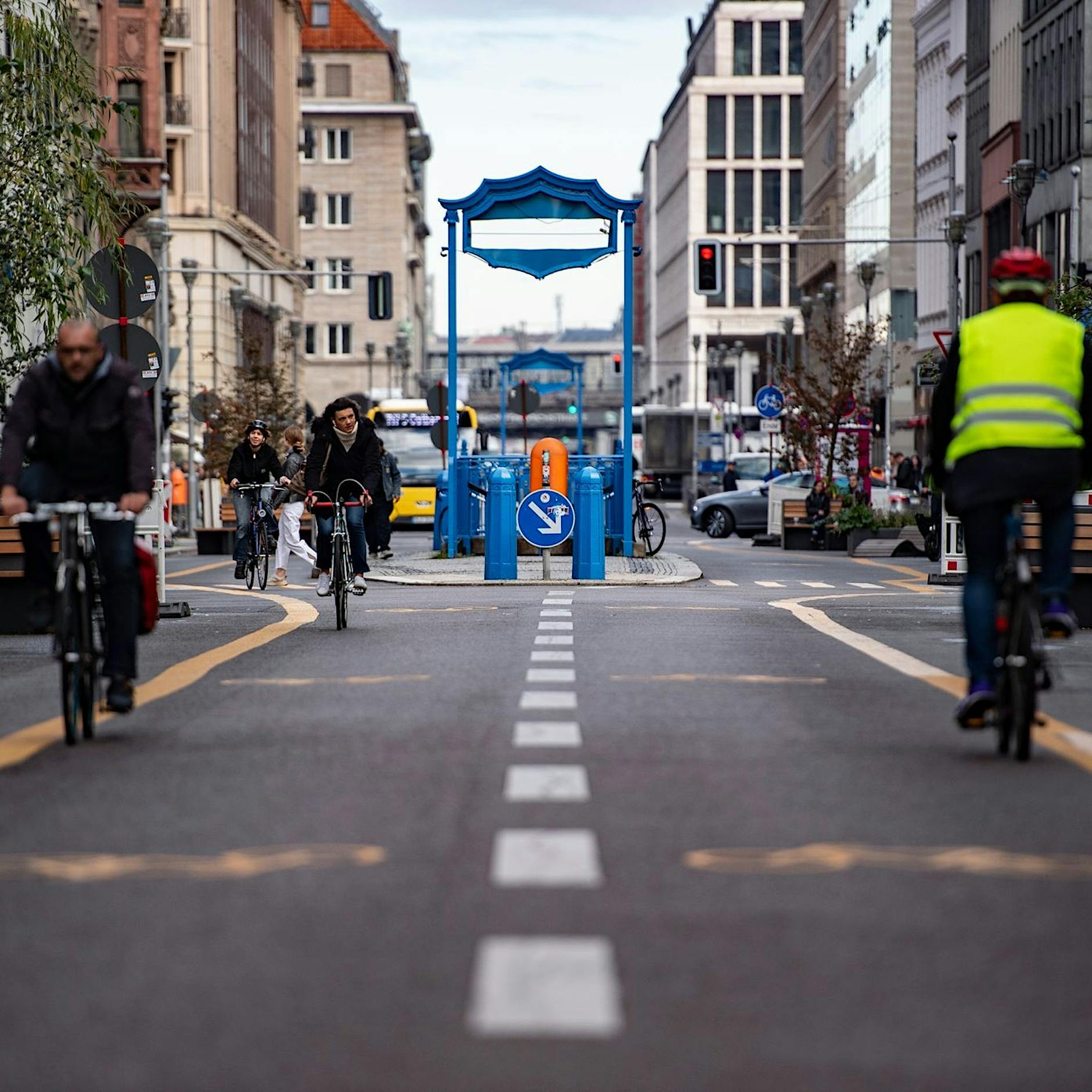 Streit um autofreie Friedrichstraße: Berliner SPD und Grüne im Clinch