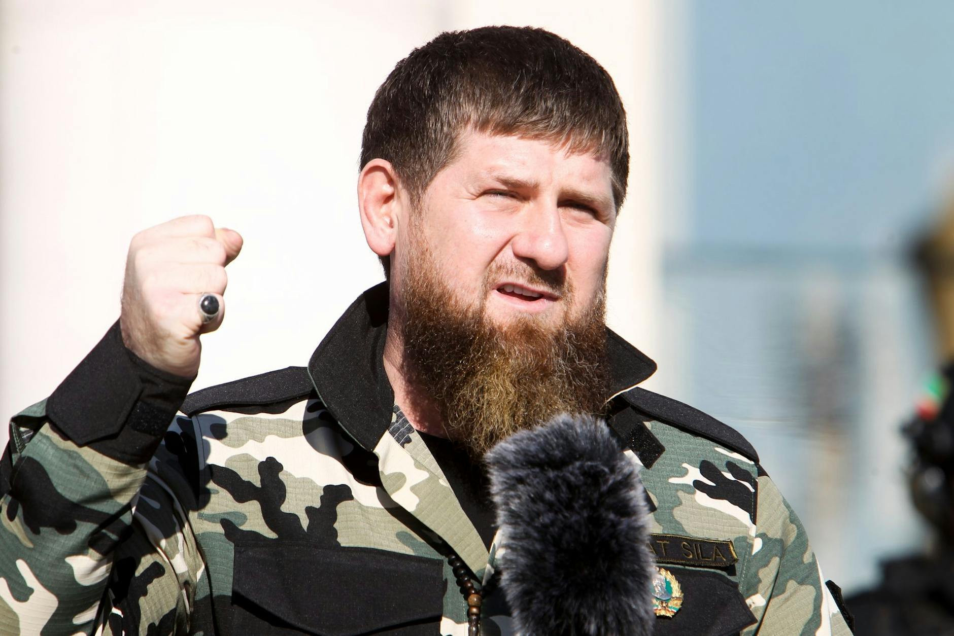 ARCHIV - Droht ukrainischen Städten mit Auslöschung: Tschetschenenführer Ramsan Kadyrow.
