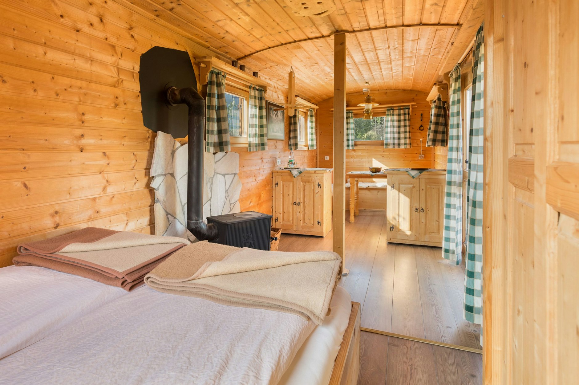 Wenn’s mal wieder länger dauert: Nach den Schwitzgängen kann in den Badegärten auch übernachtet werden.