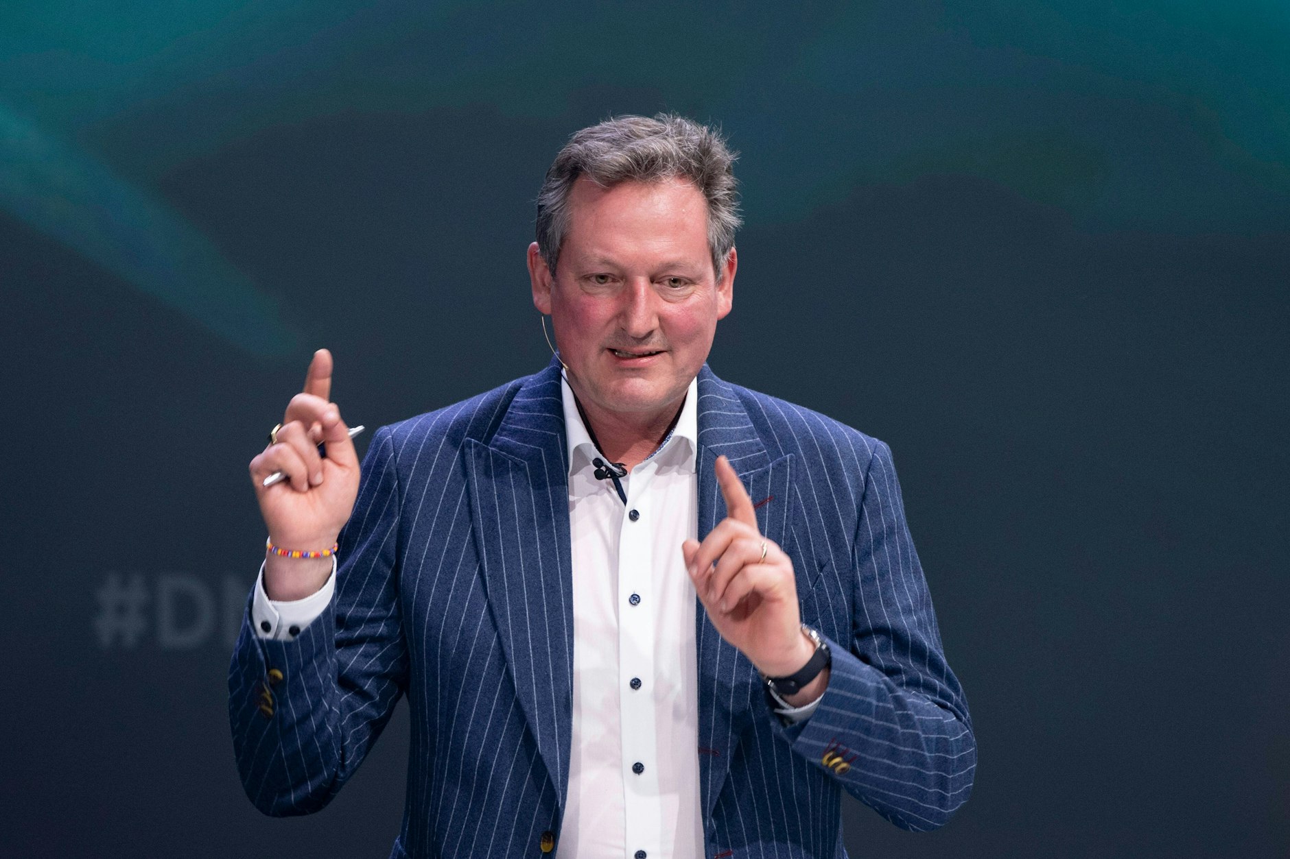 „Eine Jahrhundertaufgabe vor der Nase“: Eckart von Hirschhausen setzt sich mit seiner Stiftung für ein Ja beim Volksentscheid ein.