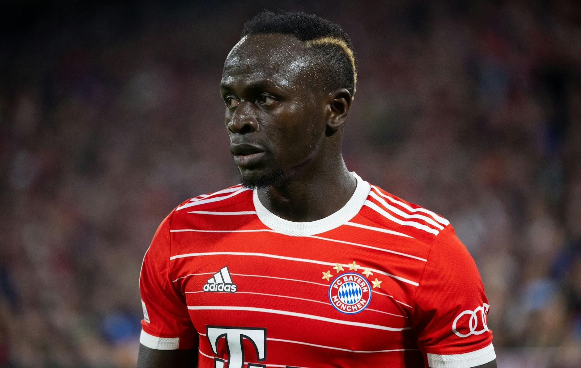 ARCHIV - Ist mit Bayern beim FC Barcelona gefordert: Sadio Mané.