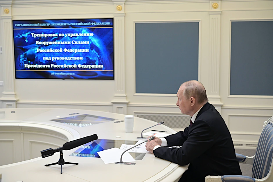 Wladimir Putin während einer Übung der russischen strategischen Abschreckungskräfte.