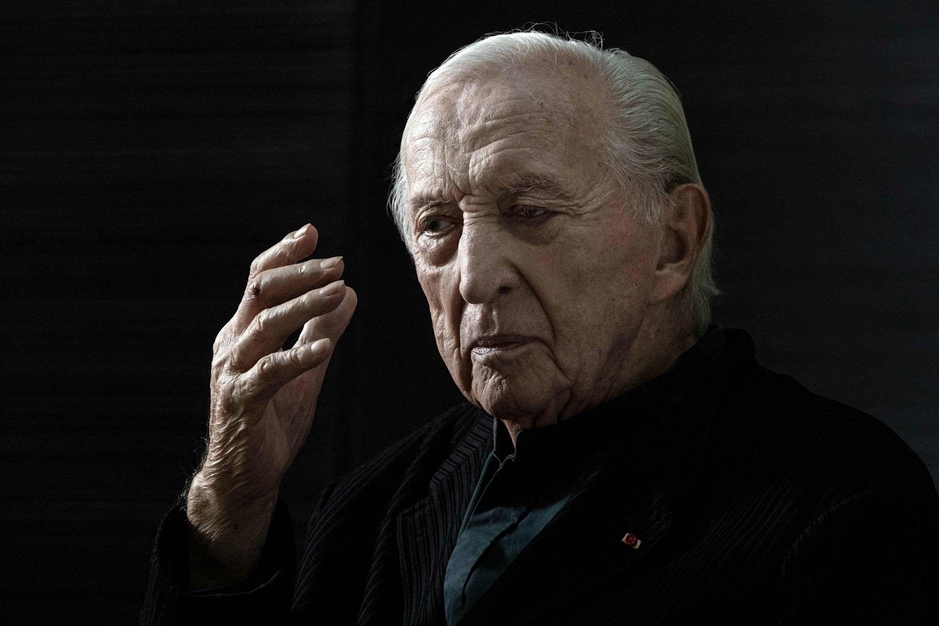 Der französischer Maler Pierre Soulages ist im Alter von 102 Jahren gestorben.