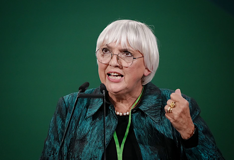 Claudia Roth, Staatsministerin für Kultur und Medien, kritisiert das Vorgehen der Protestgruppe „Letzte Generation“ (Archivbild).&nbsp;