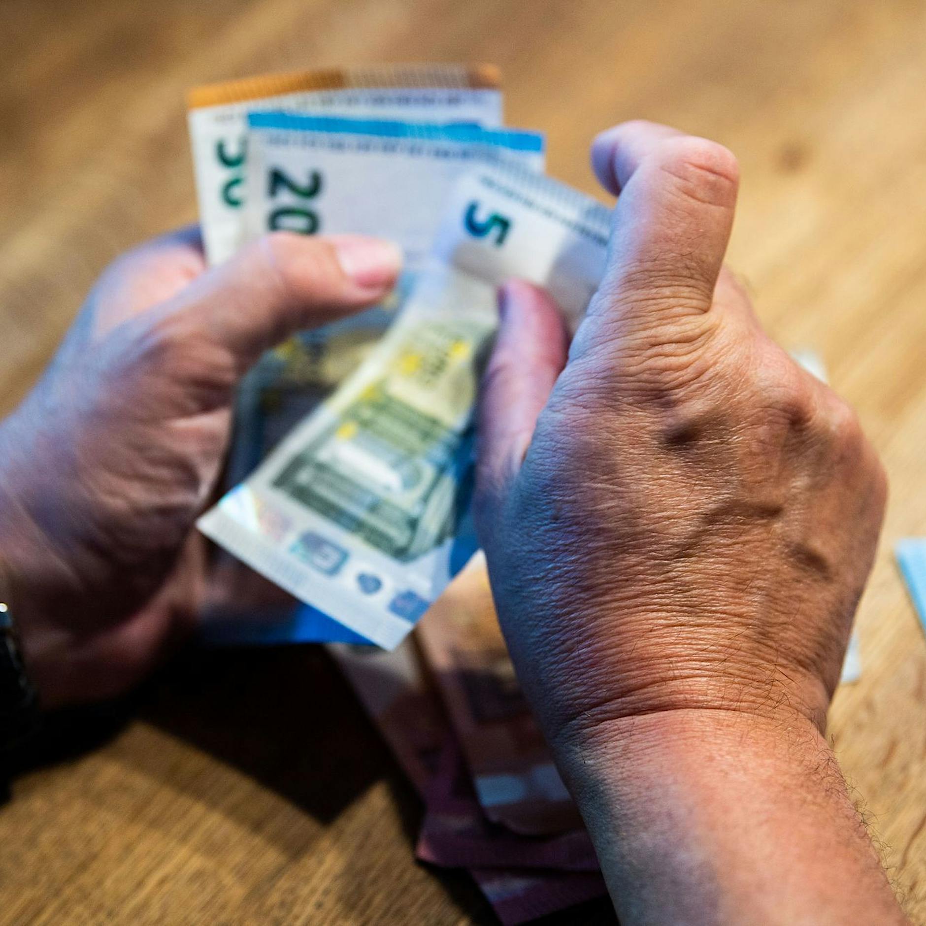 247 Euro weniger im Monat: Warum sich die Renten stark unterscheiden