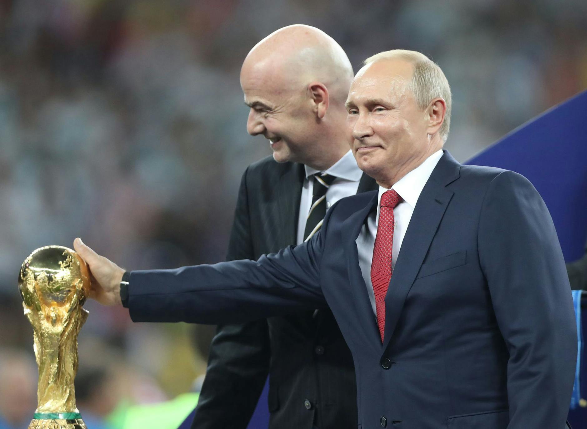 Will WM-Gastgeber Katar Tipps geben: Wladimir Putin (r).