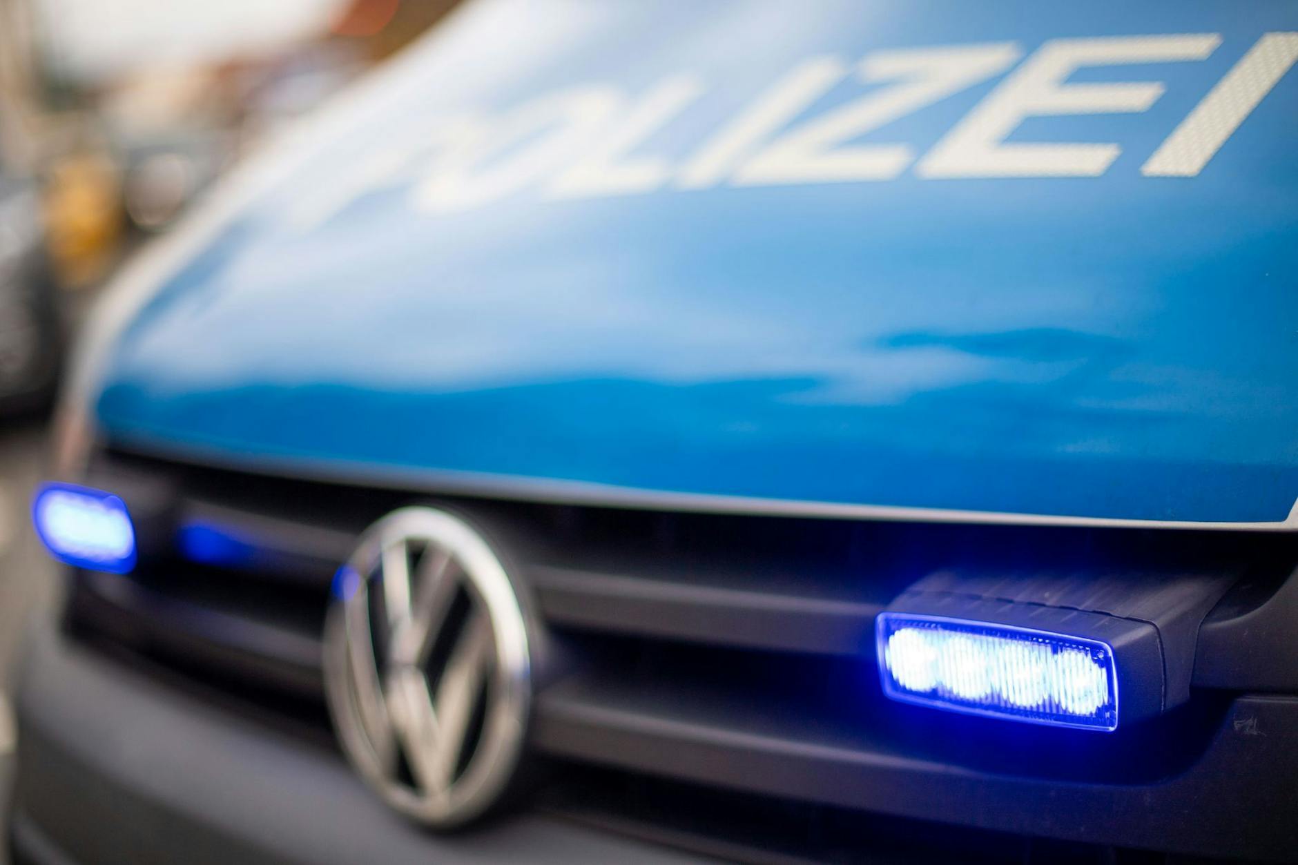 Ein Polizeifahrzeug in Berlin.
