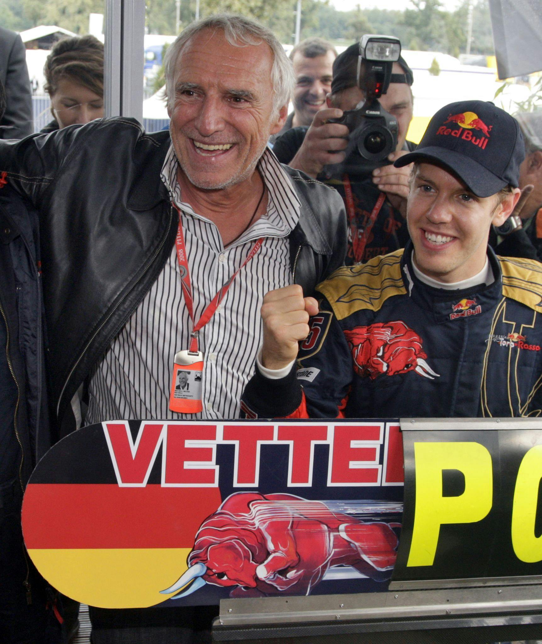 ARCHIV - Im Jahr feierte 2005 Red Bull Racing seine Formel-1-Premiere. Mit Sebastian Vettel fuhr das Team mehrere Titel ein.