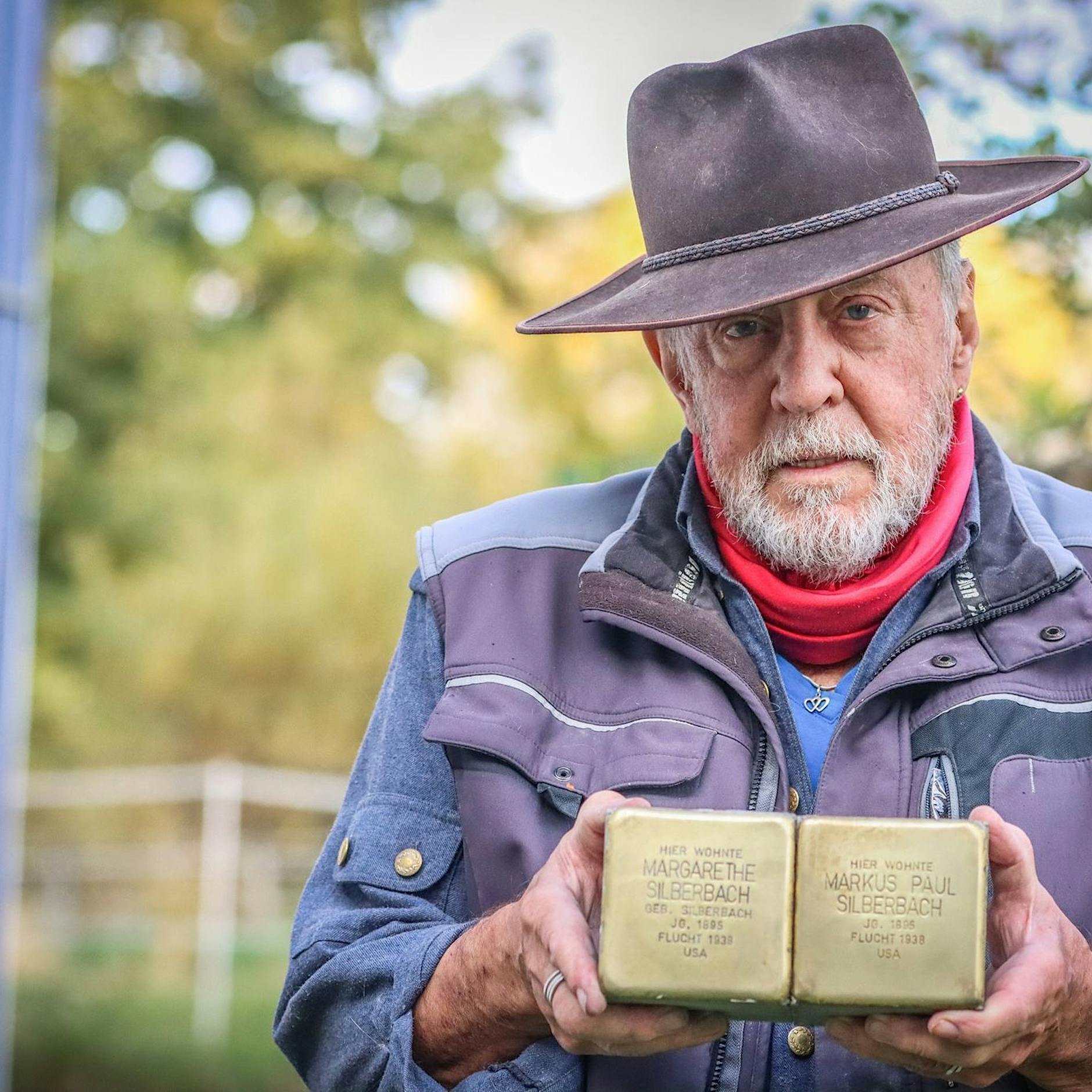 Ein Leben mit „Stolpersteinen“: Gunter Demnig wird 75