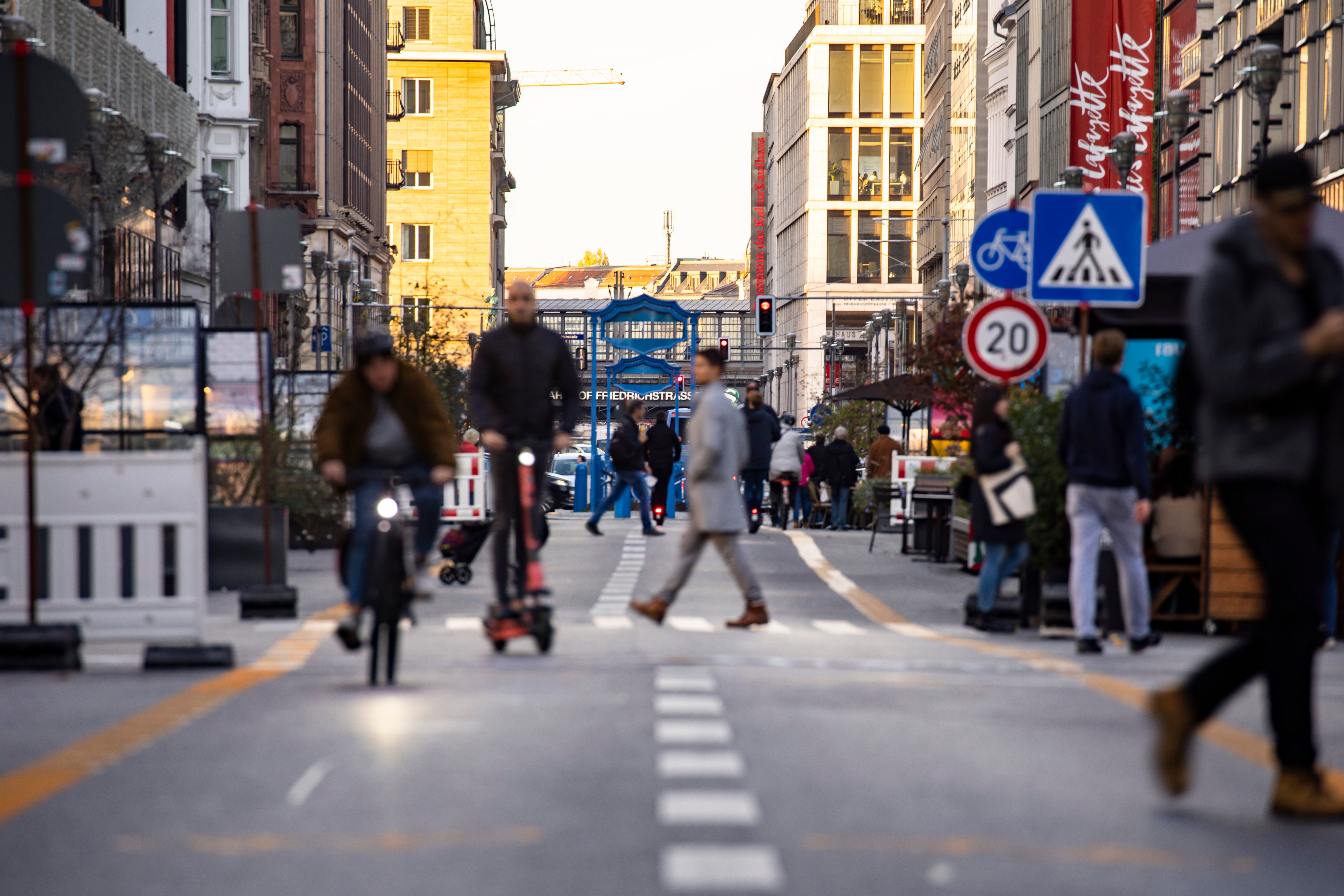 Bezirksbürgermeisterin sagt: Umgestaltung der Friedrichstraße kann noch Jahre dauern