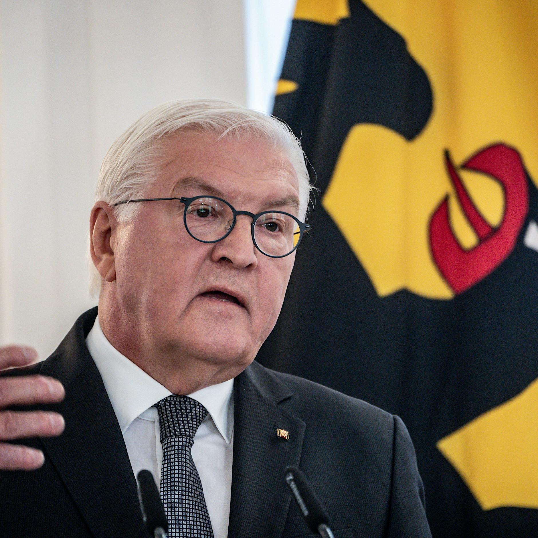 Steinmeier stimmt Deutschland auf „raue Jahre“ und Verzicht ein