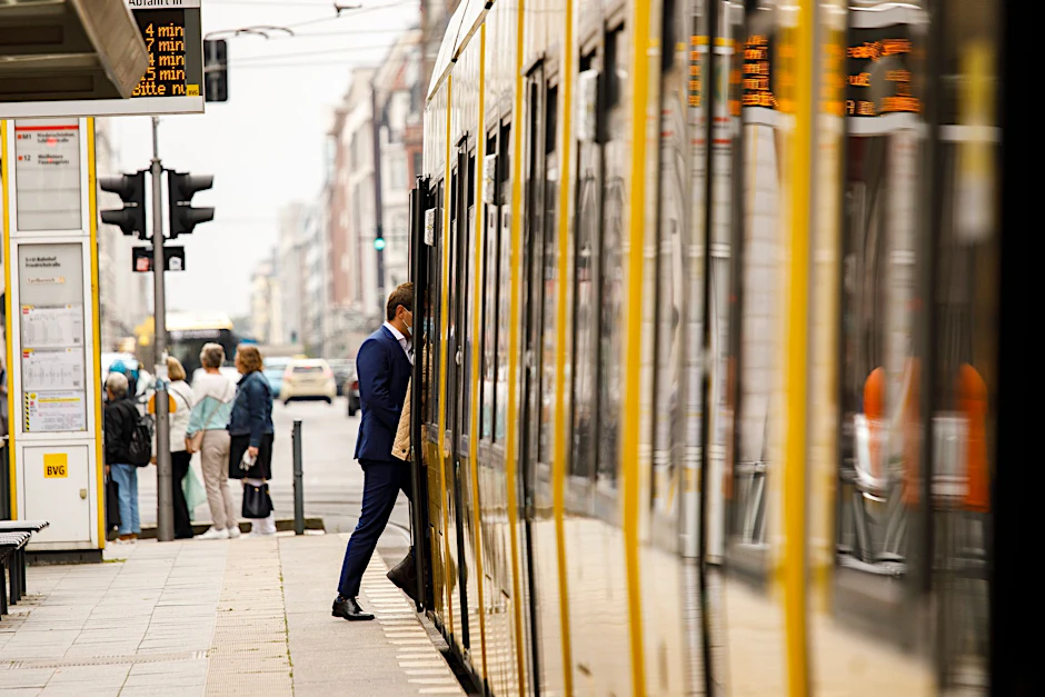 Vekehr an der Haltestelle Friedrichstraße.&nbsp;