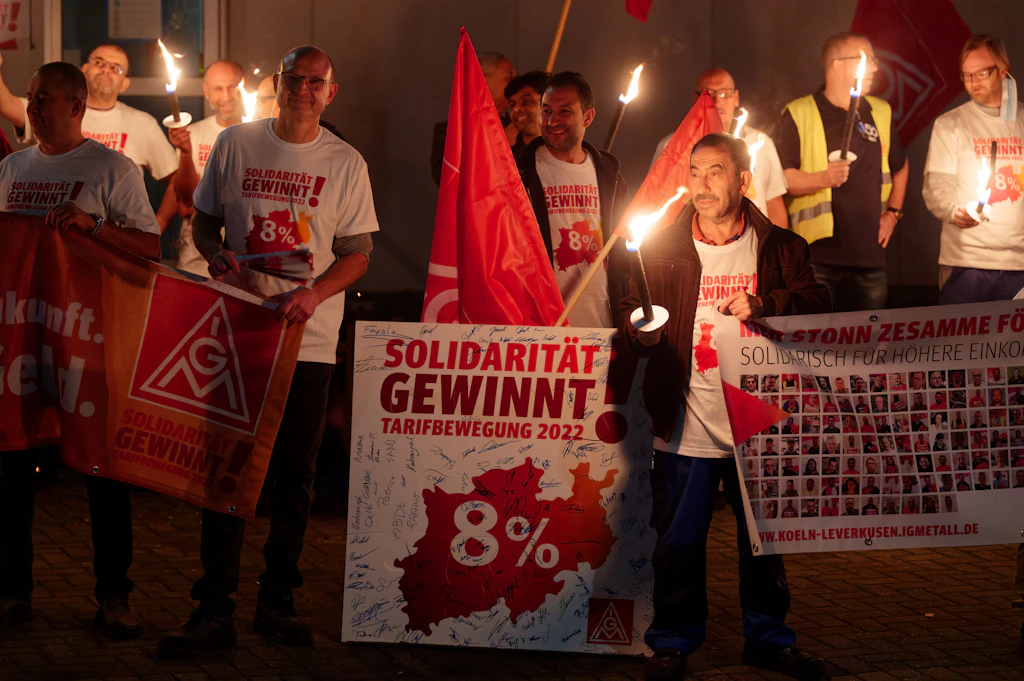 IG Metall: Erste Warnstreiks in Metallindustrie gestartet