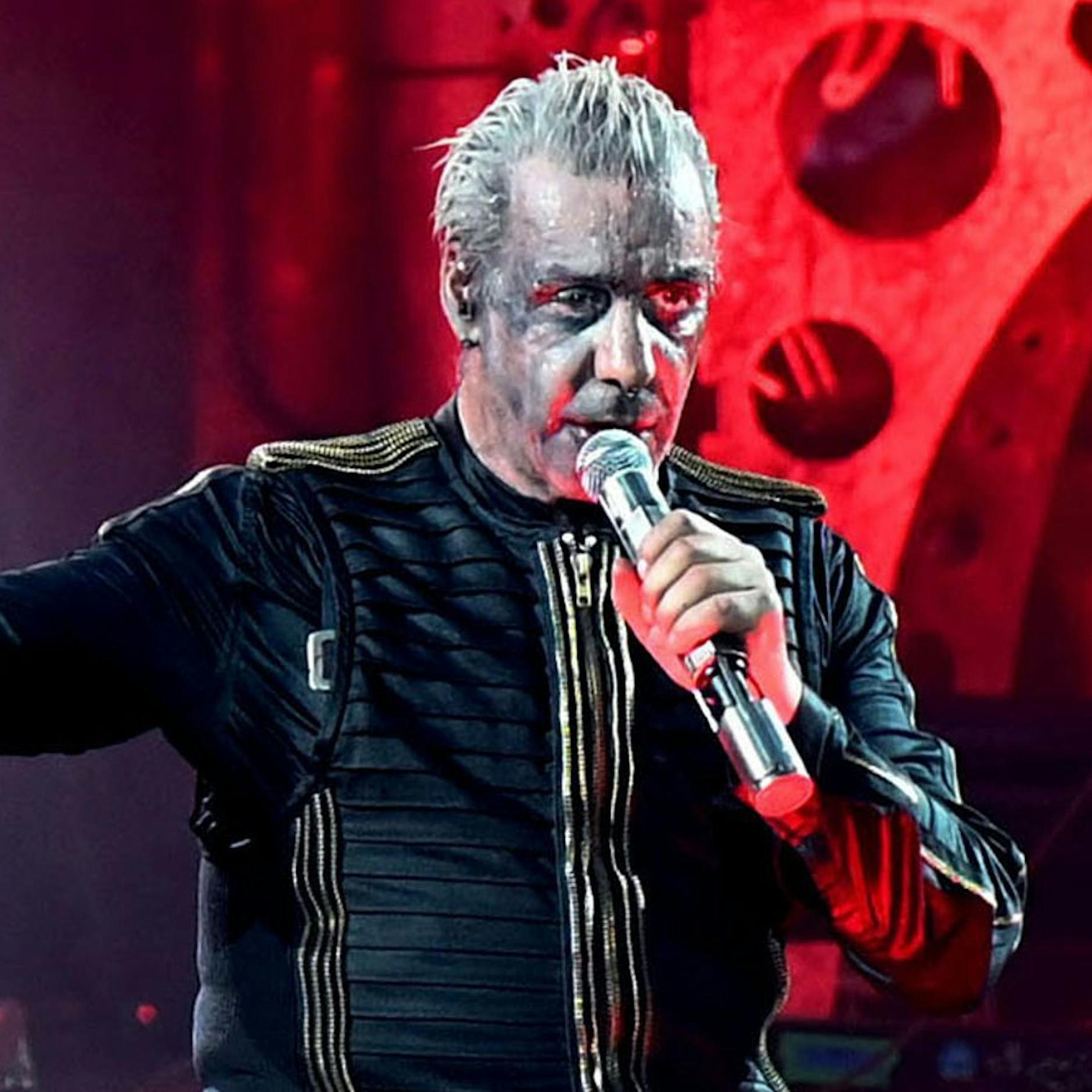 Schock für Fans von Rammstein: Till Lindemann sagt Tour ab – DAS ist der Grund und DAS passiert mit den Tickets
