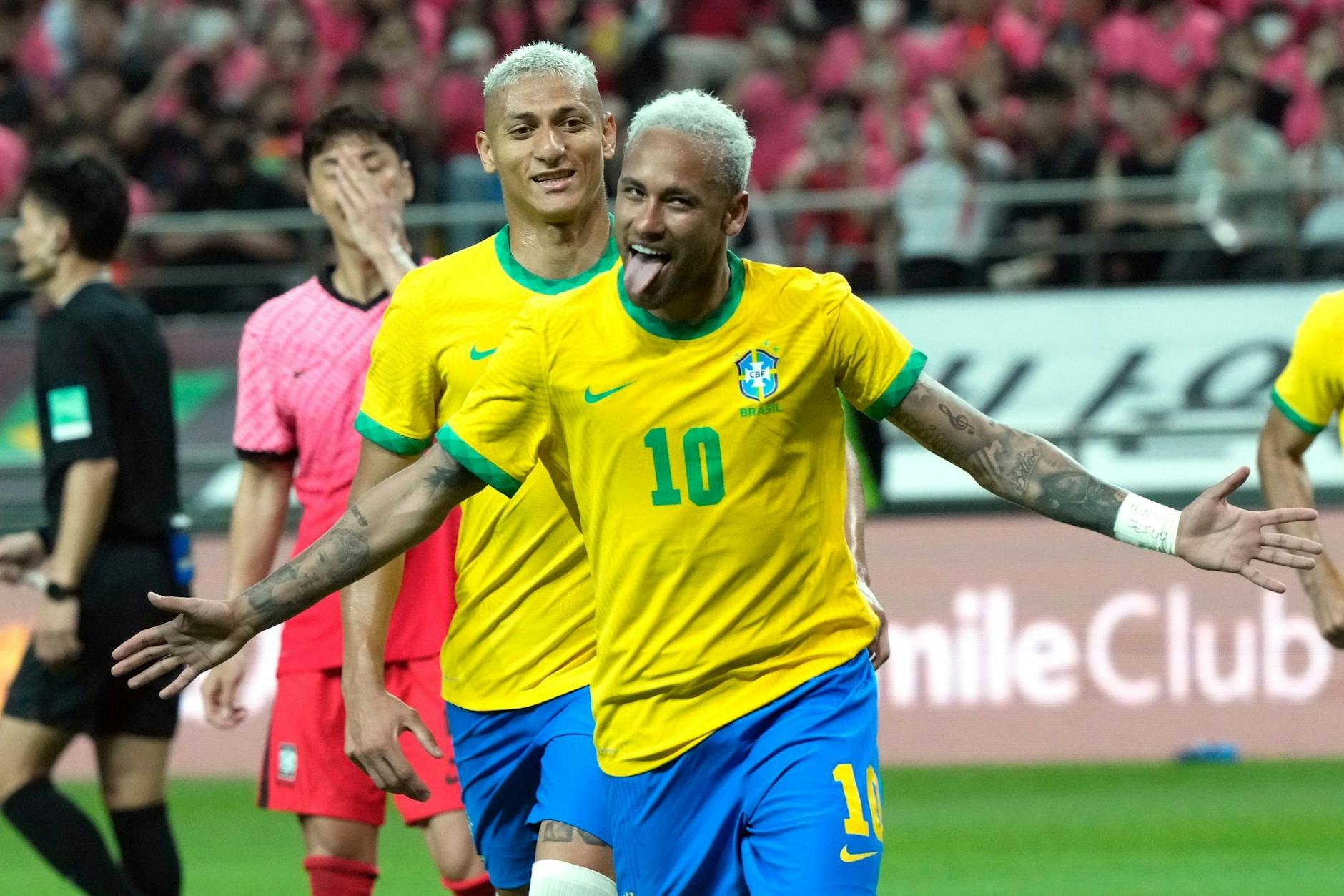 ARCHIV - Möchte Bolsonaro sein erstes Tor bei der WM in Katar widmen: Neymar.