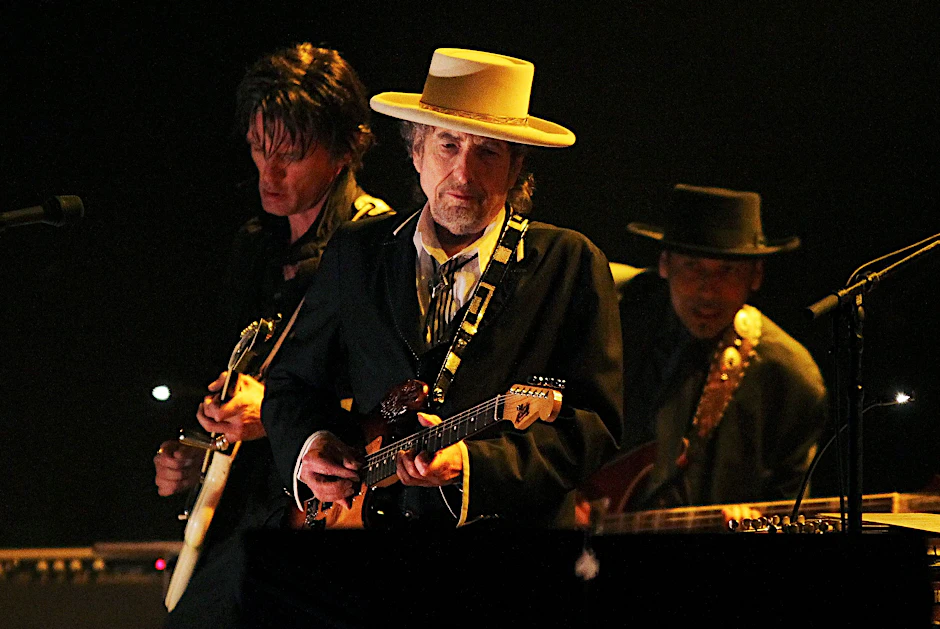 Bob Dylan in einer Zeit, als er noch Gitarre spielte.