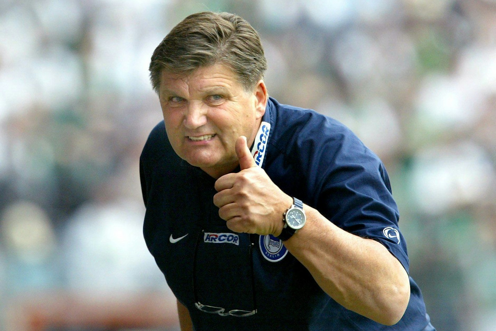 Hans Meyer zu seiner Zeit als Retter bei Hertha BSC im Jahre 2004.