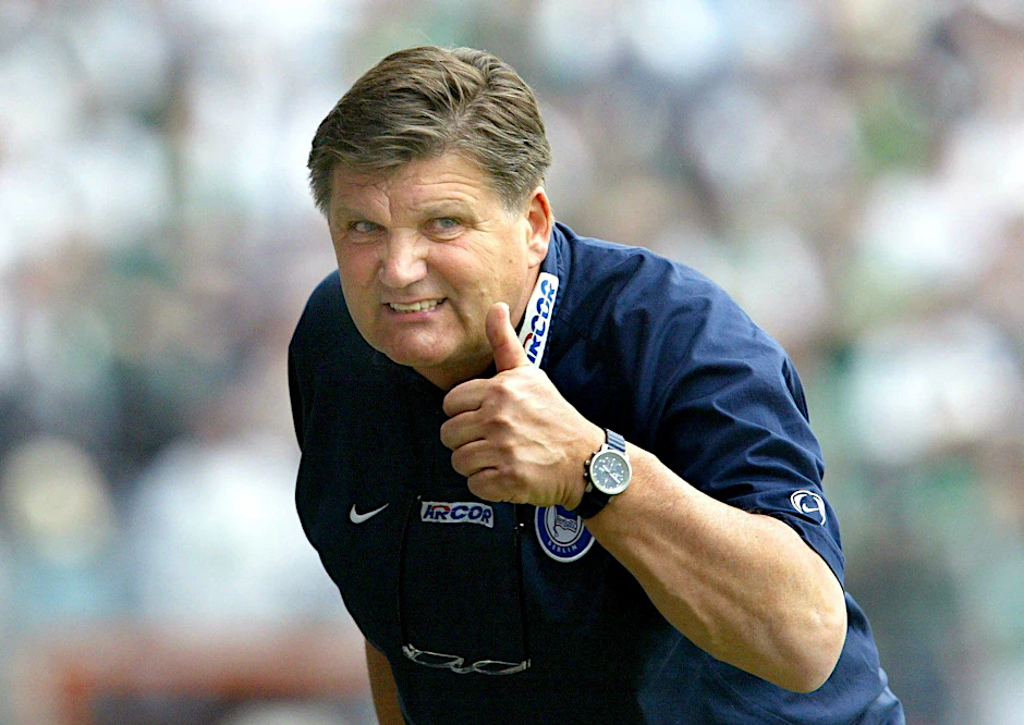 Hans Meyer zu seiner Zeit als Retter bei Hertha BSC im Jahre 2004.