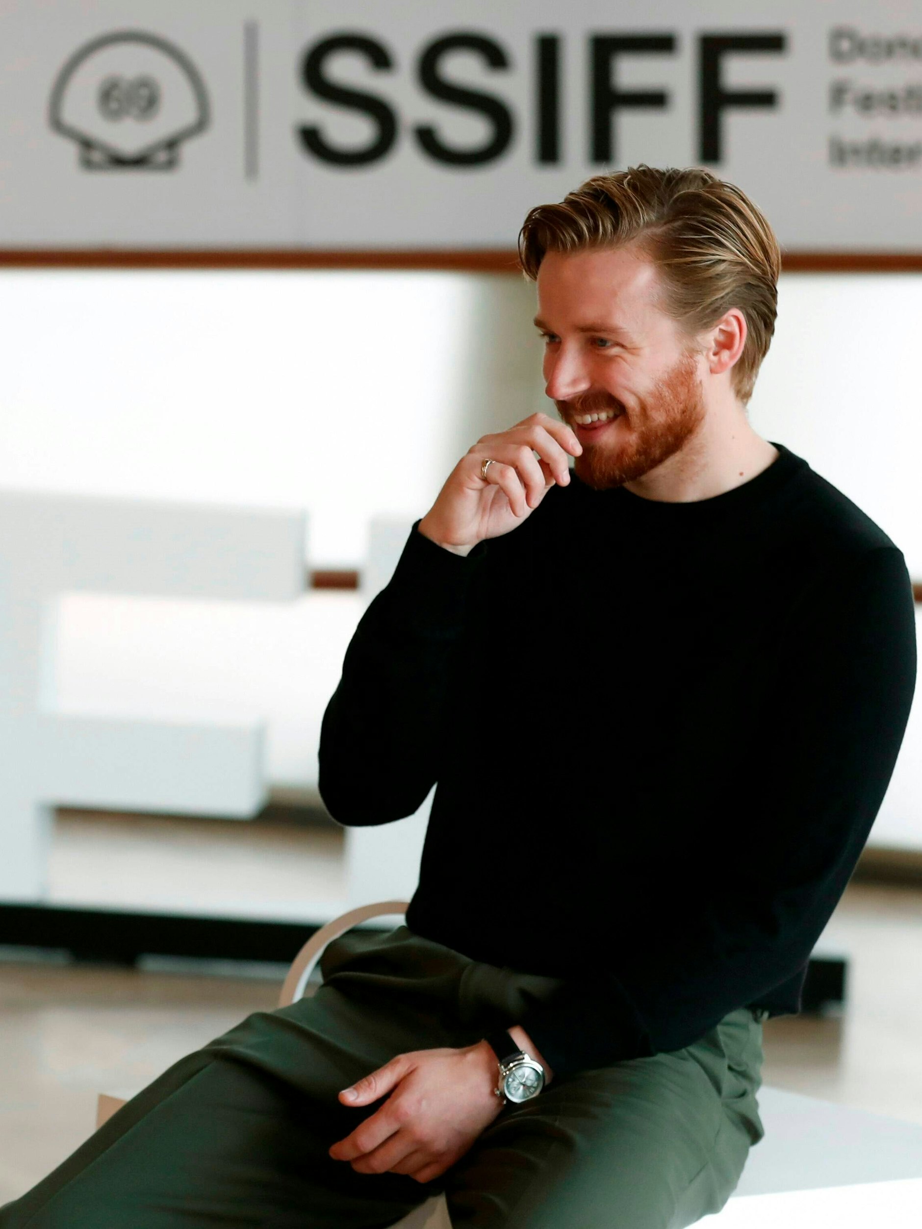 Vertraut mit Geheimdienstarbeit und Spionage: Jack Lowden.