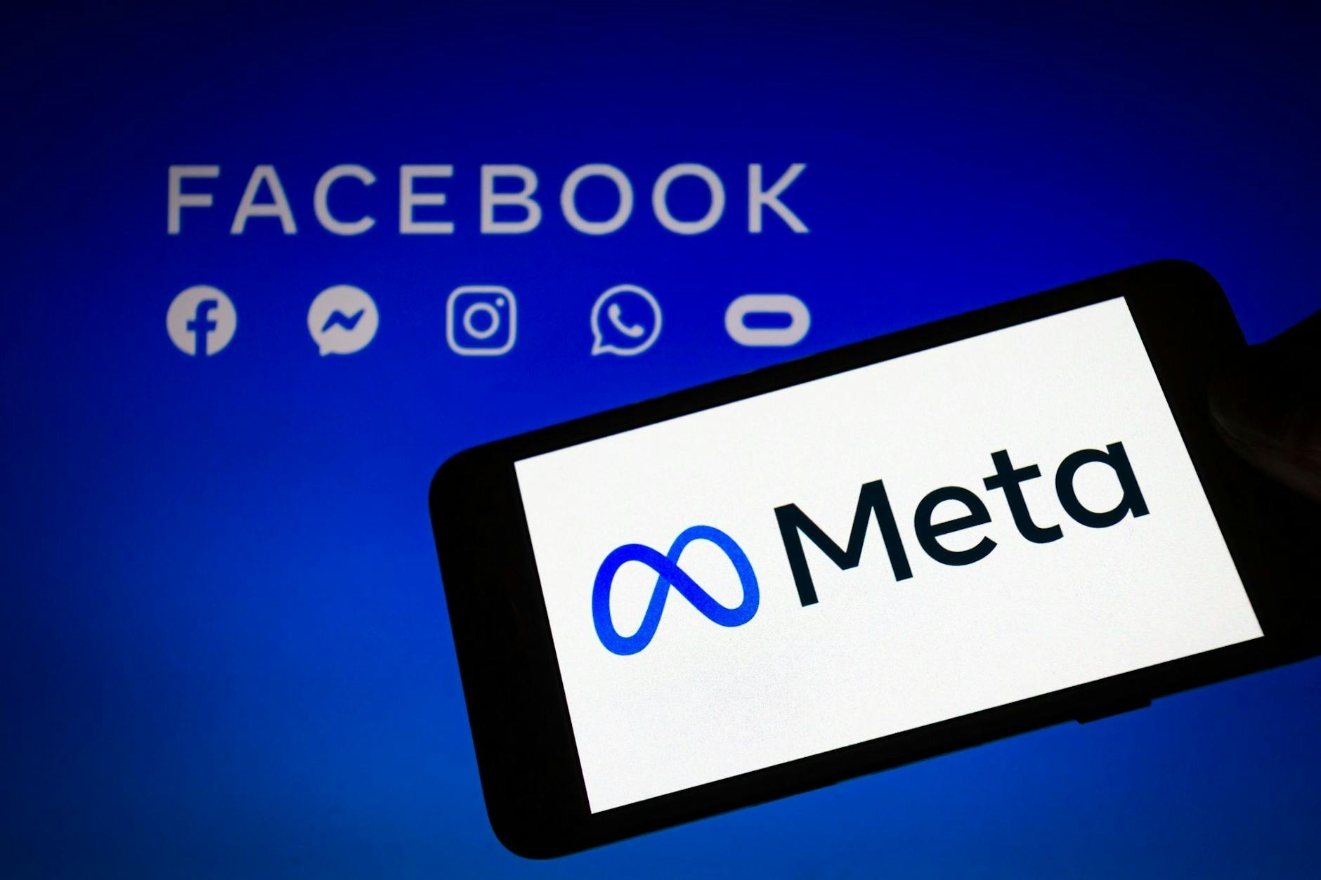 ARCHIV - Vor knapp einem Jahr, am 28.10.2021, wurde der Facebook-Konzern in Meta umbenannt. pa